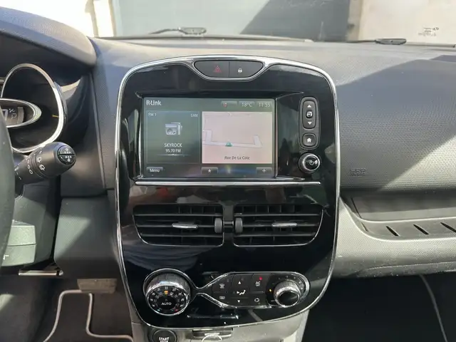Renault Clio view 8