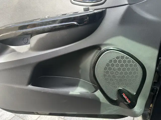 Renault Clio view 16
