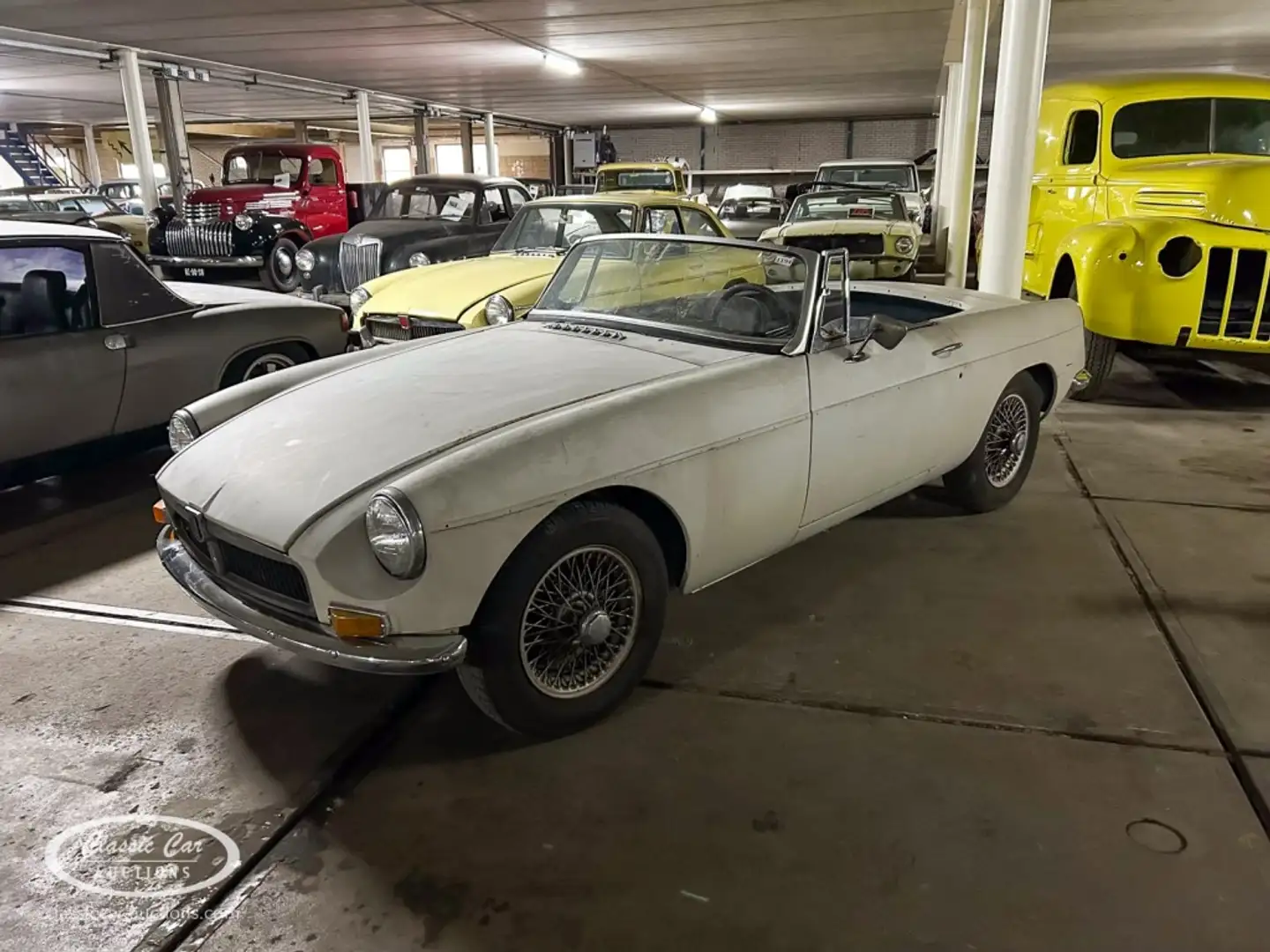 MG MGB Convertible  - ONLINE AUCTION Žlutá - 1