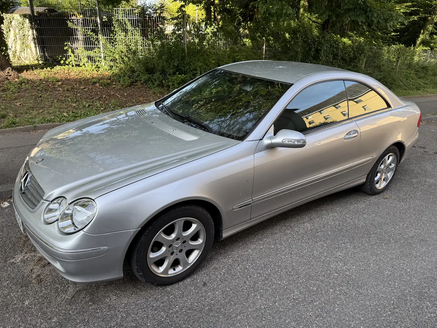 Mercedes-Benz CLK 200 Coupe Kompressor Avantgarde CarPlay + Steuerkette - 1