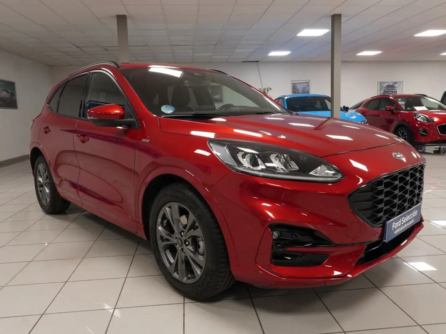 Ford Kuga 2.5 Duratec FHEV ST-Line AWD Aut. Rood - 2