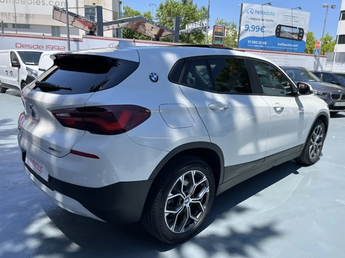 BMW X2 sDrive 18i Blanc - 2