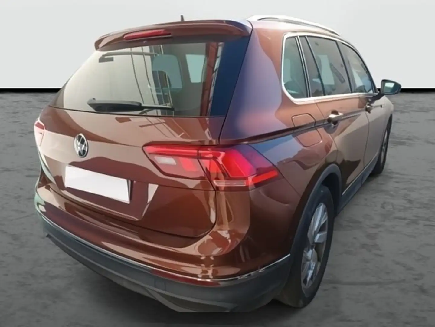Volkswagen Tiguan Nuevo  Connect 1.5 TSI SG6 96 kW (130 CV) (AX13AX1 Marrón - 2