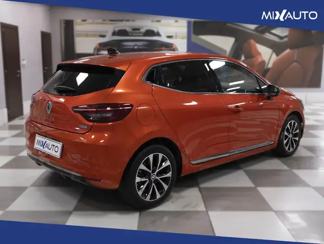Renault Clio view 5