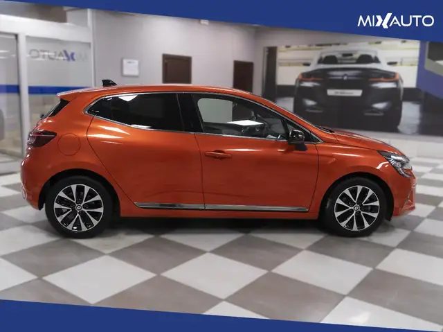 Renault Clio view 6