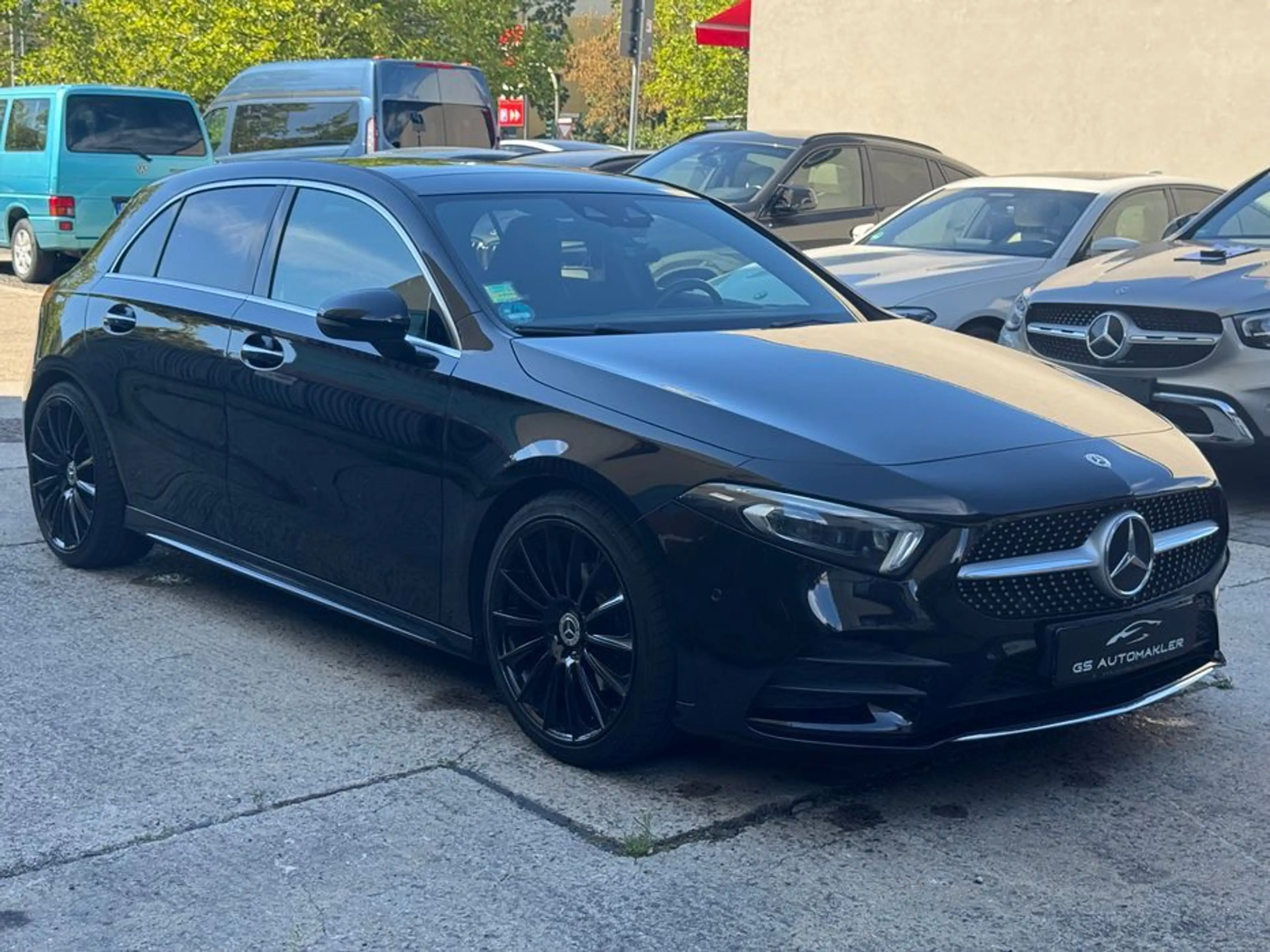 Mercedes-Benz A 200 AMG Line Schiebedach Sitzheizung LED — photo 3