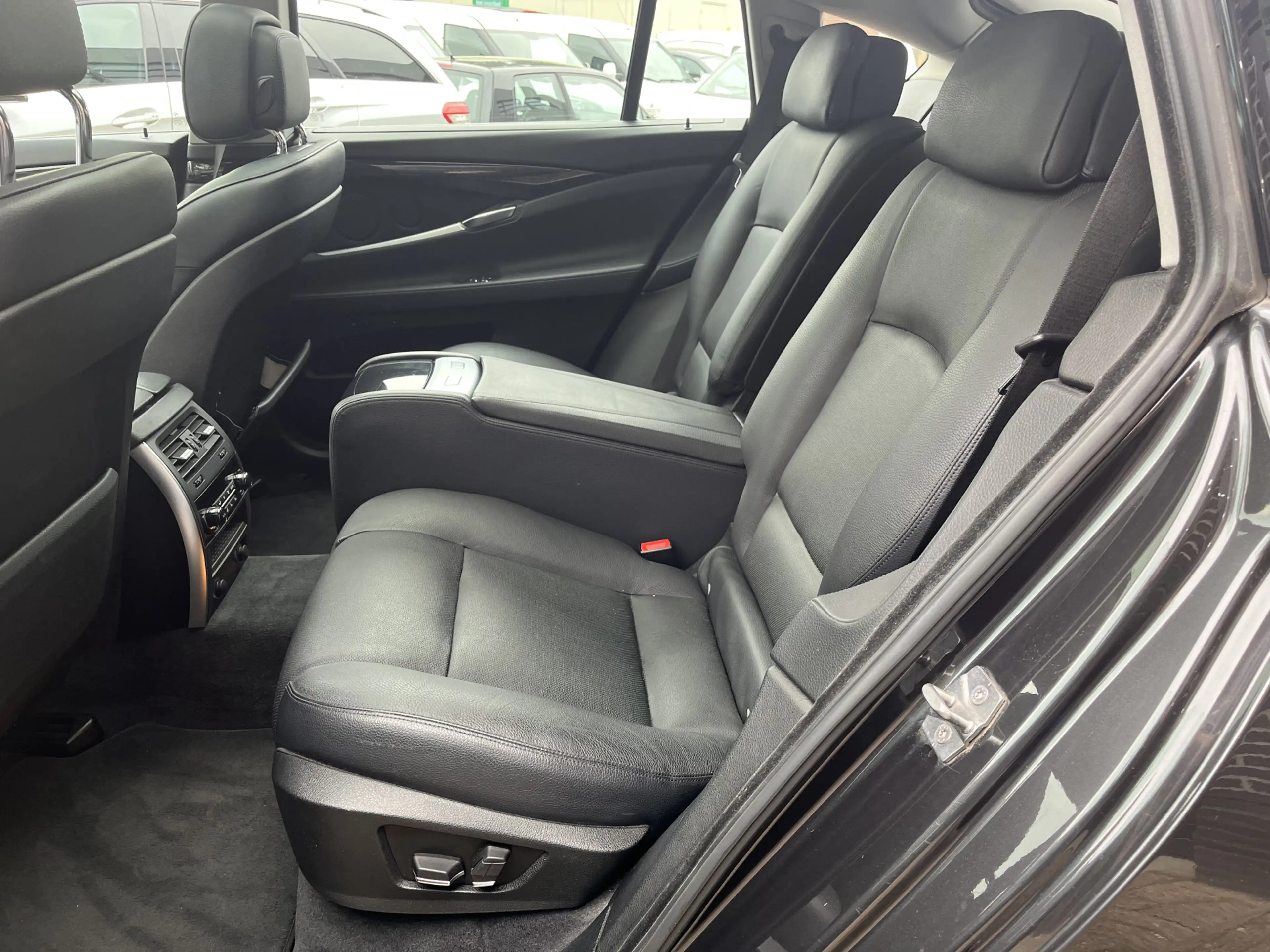 BMW 550 550I XDRIVE Aut. , Panoramadak , Leer — photo 9