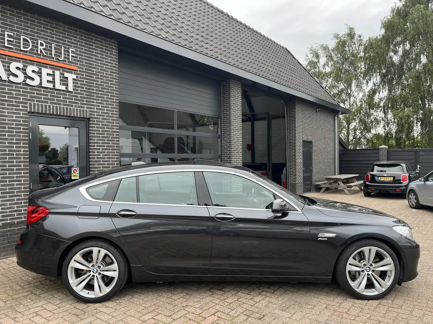 BMW 550 5-serie GT 550I XDRIVE Aut. , Panoramadak , Leer Gris - 2