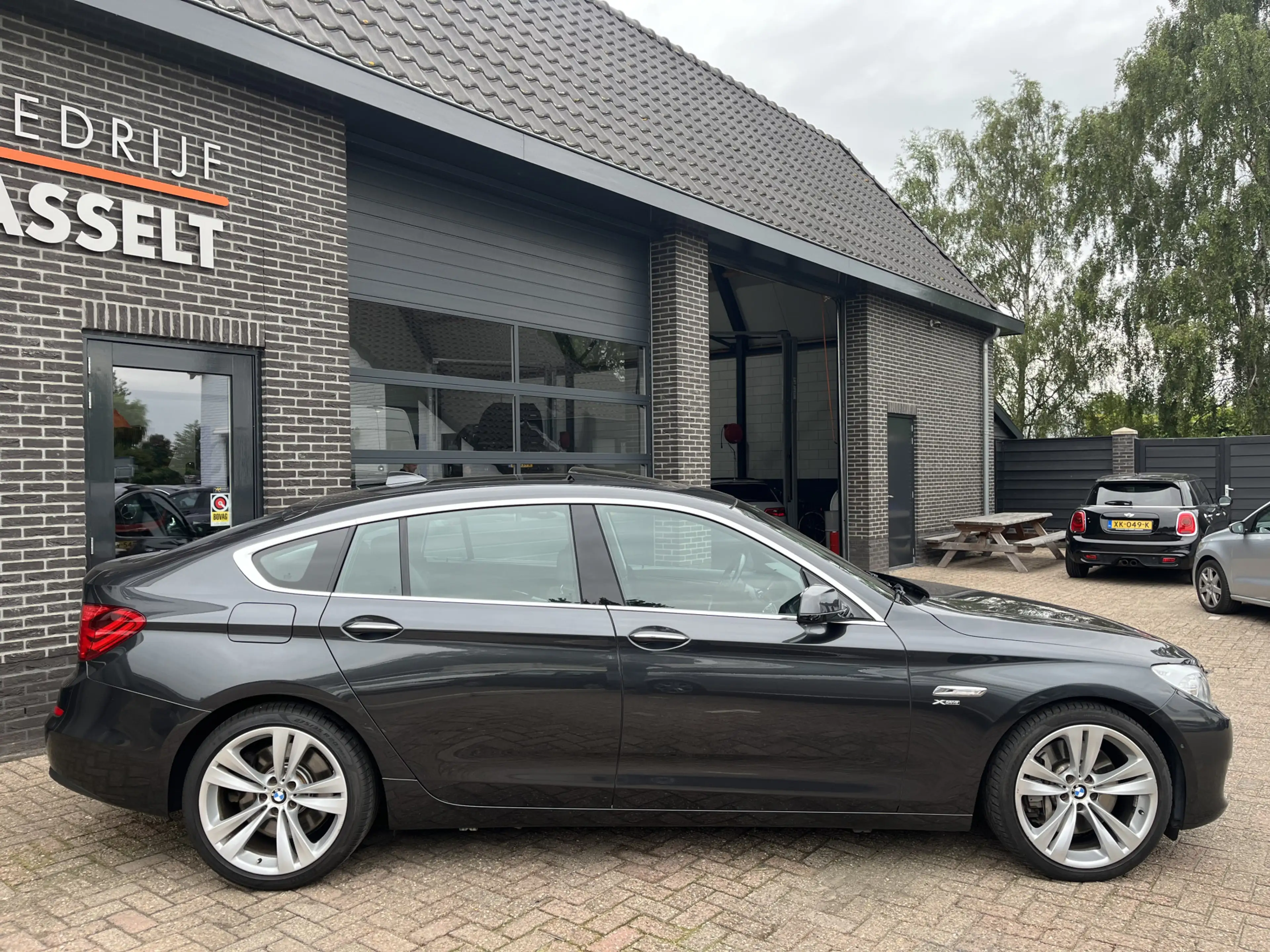 BMW 550 550I XDRIVE Aut. , Panoramadak , Leer — photo 2
