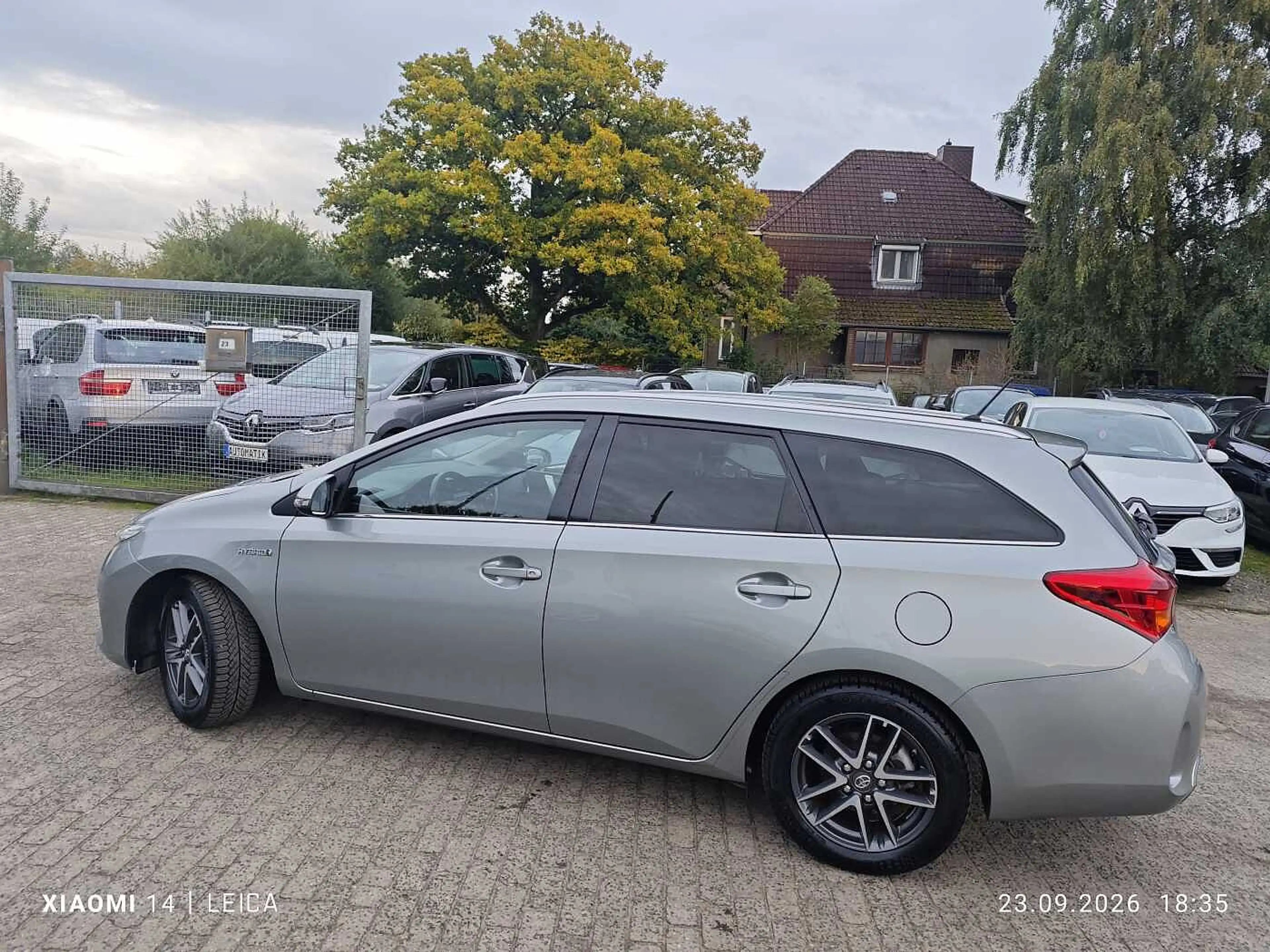 Toyota Auris Touring Sports Hybrid 1.8 VVT-i Automatik Team Deu — photo 9
