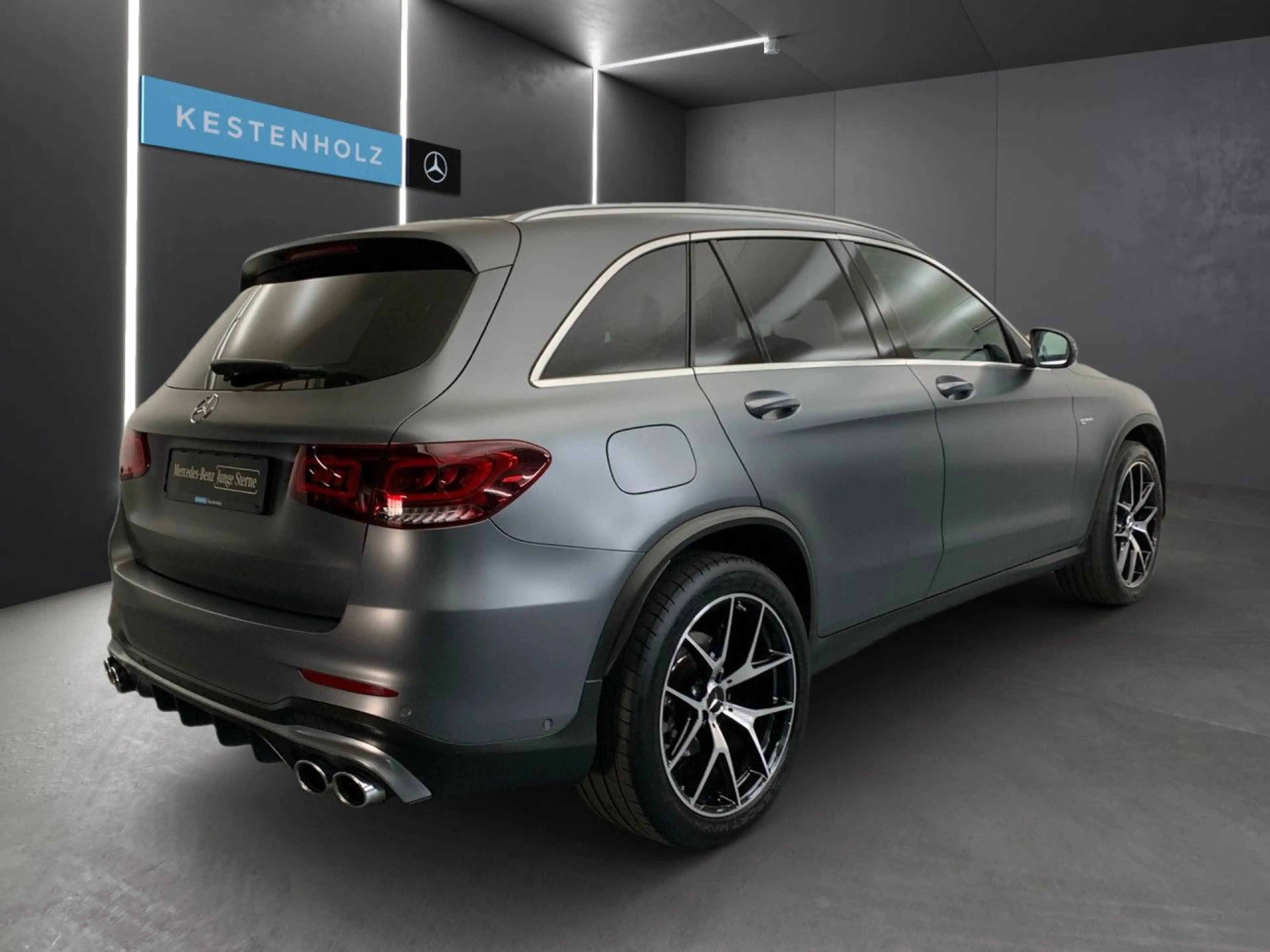 Mercedes-Benz GLC 43 AMG 4Matic Sportpaket Bluetooth Navi LED — photo 4