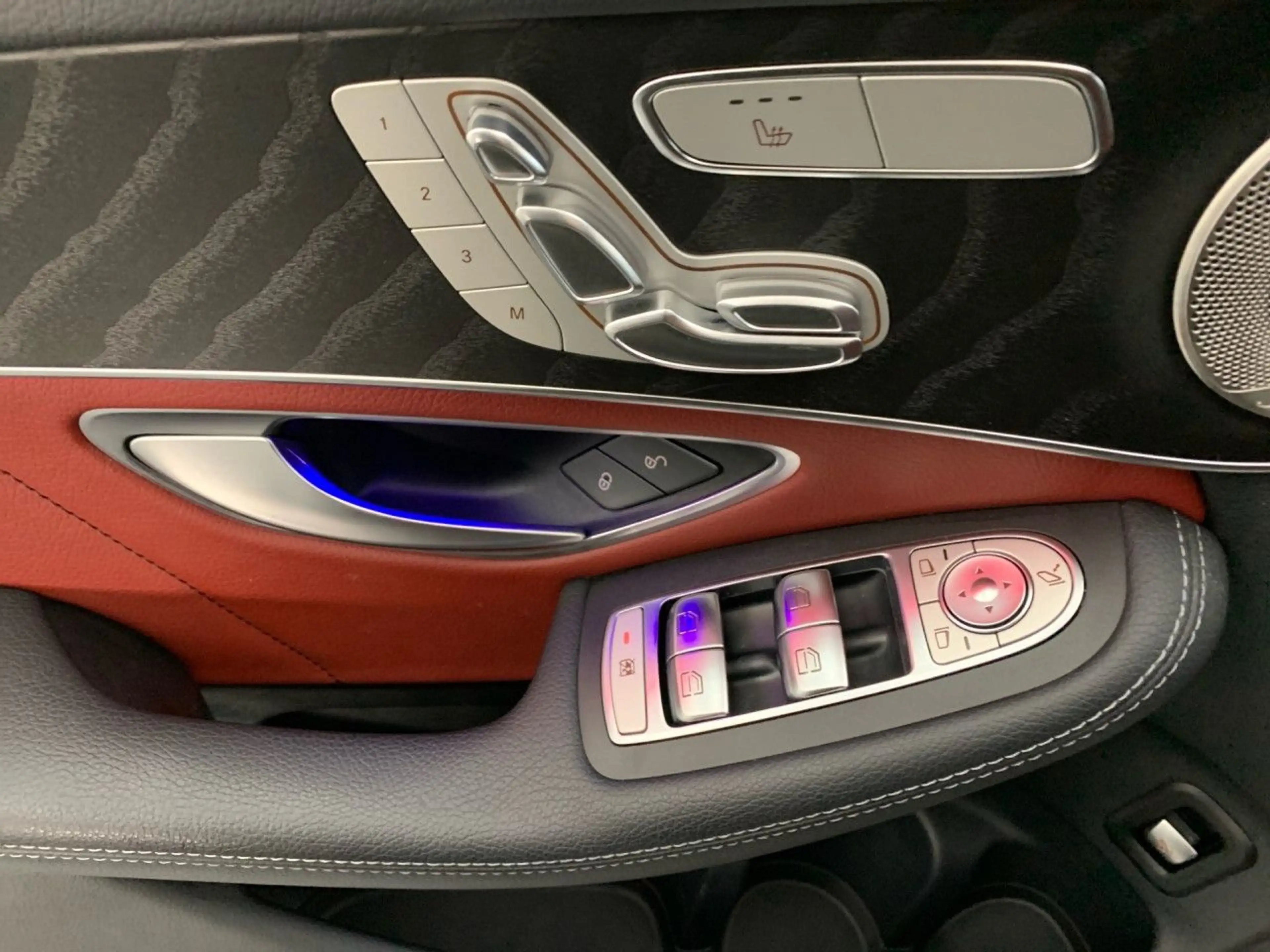 Mercedes-Benz GLC 43 AMG 4Matic Sportpaket Bluetooth Navi LED — photo 15