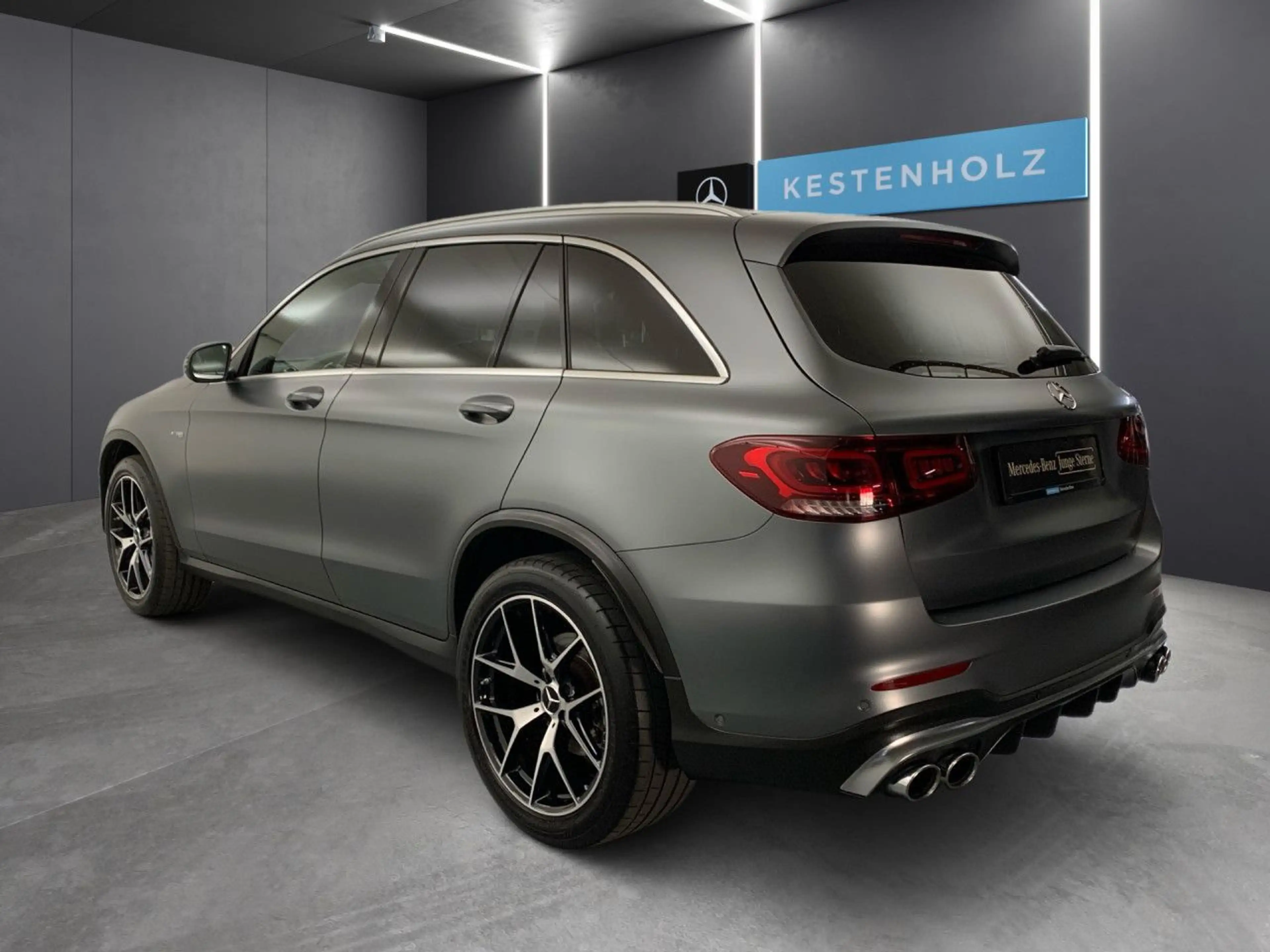 Mercedes-Benz GLC 43 AMG 4Matic Sportpaket Bluetooth Navi LED — photo 5
