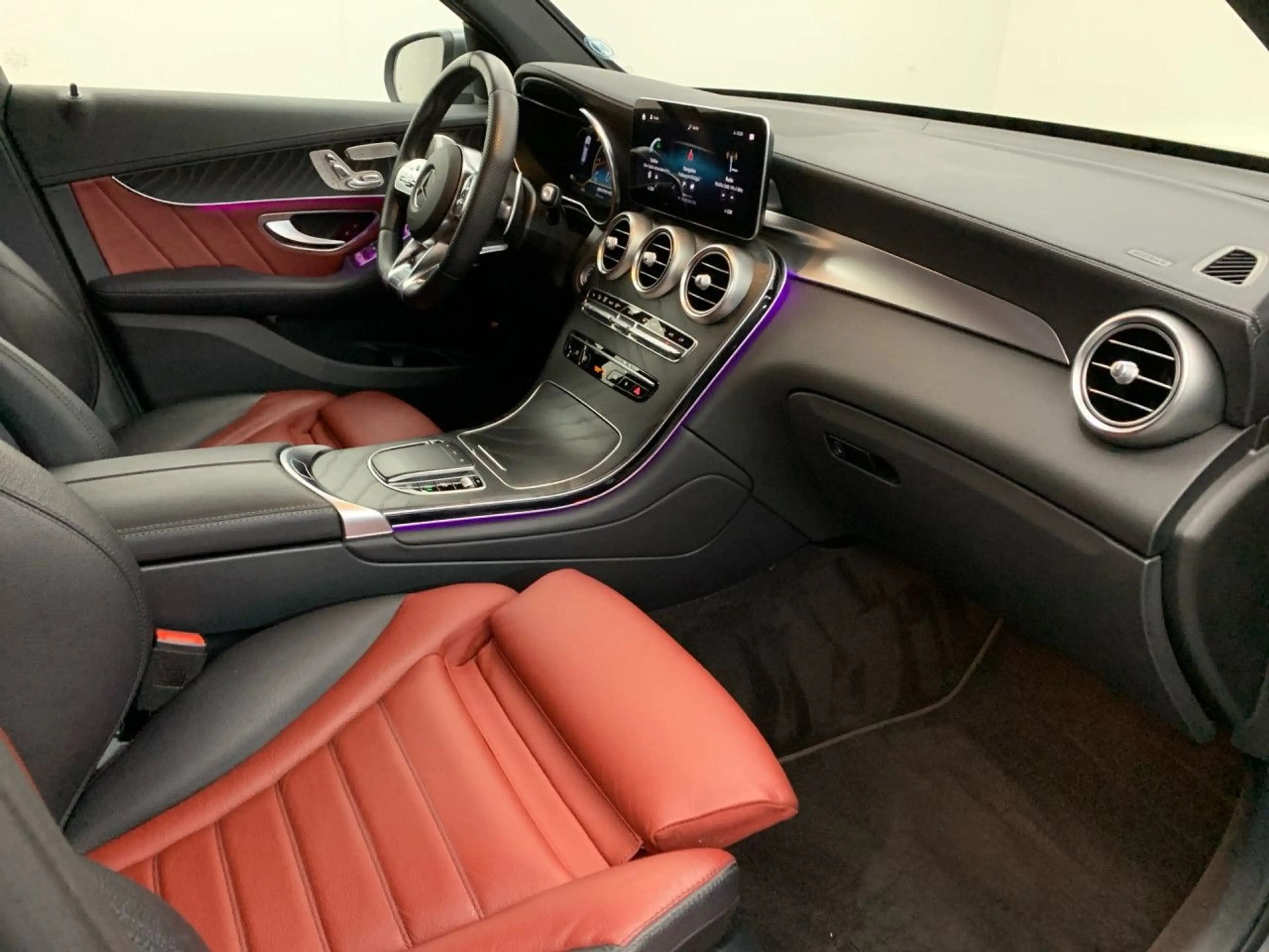 Mercedes-Benz GLC 43 AMG 4Matic Sportpaket Bluetooth Navi LED — photo 14