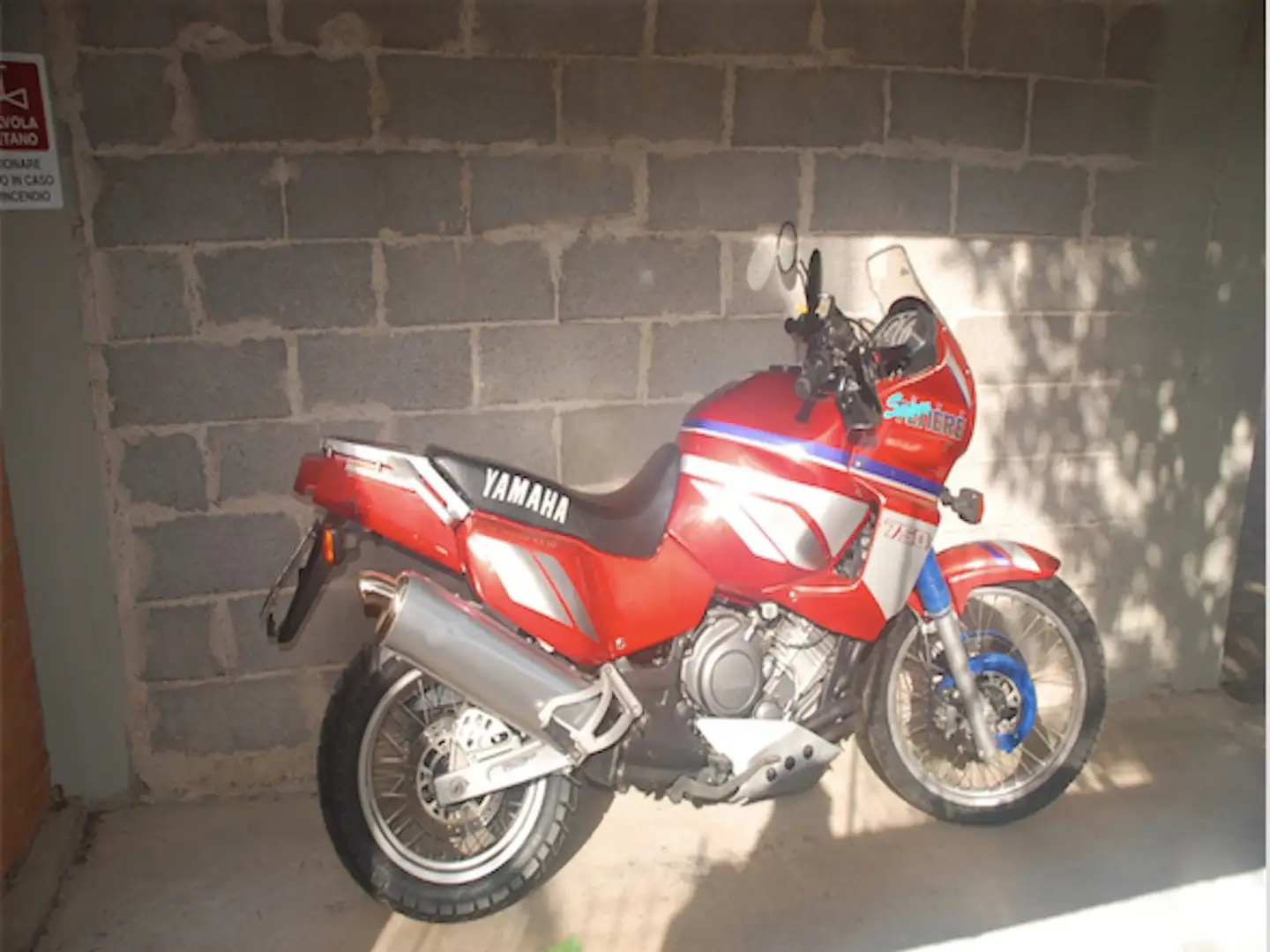 Yamaha XTZ 750 SuperTenere Rojo - 2