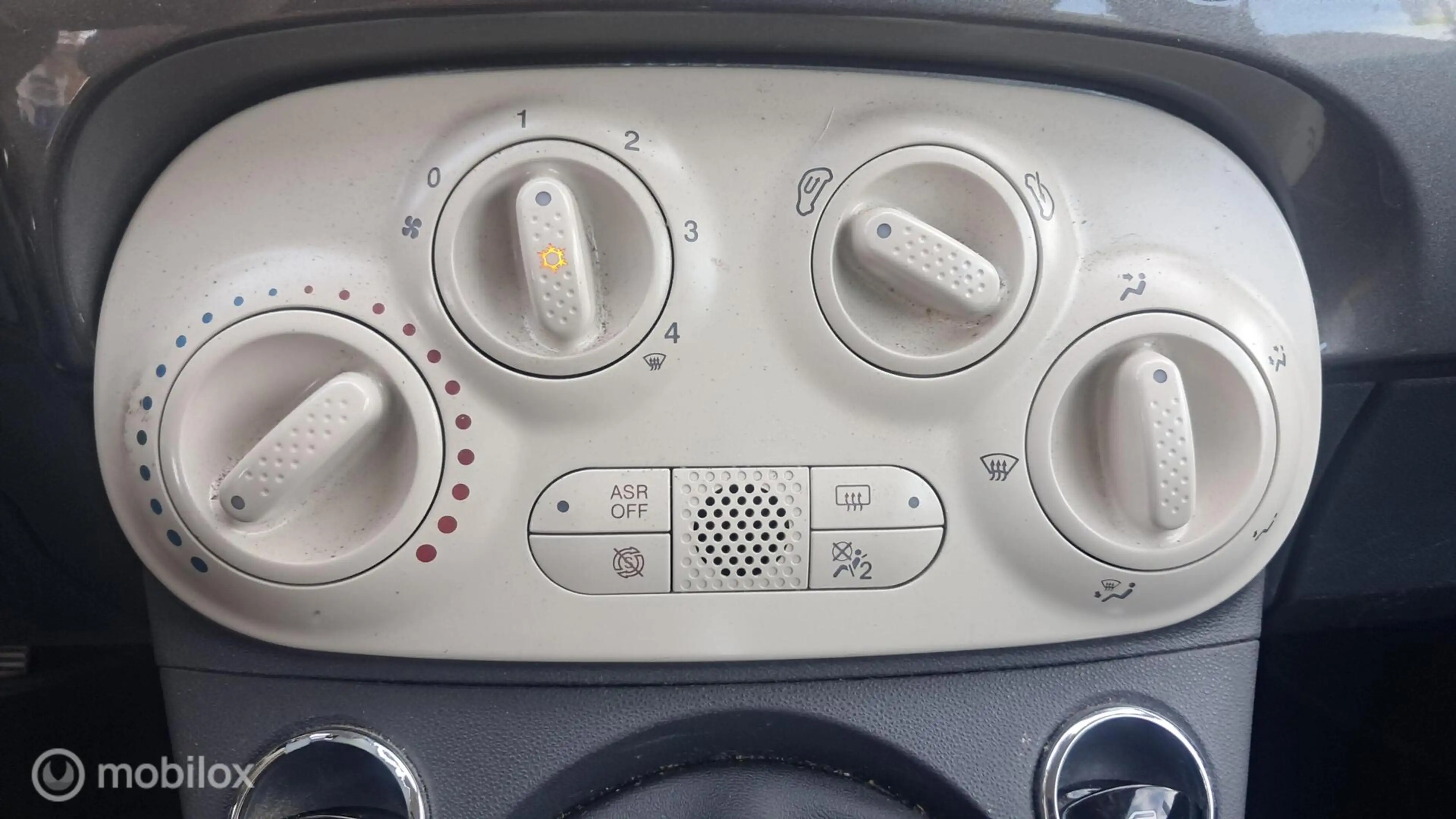 Fiat 500 0.9 TwinAir Turbo Lounge — photo 9