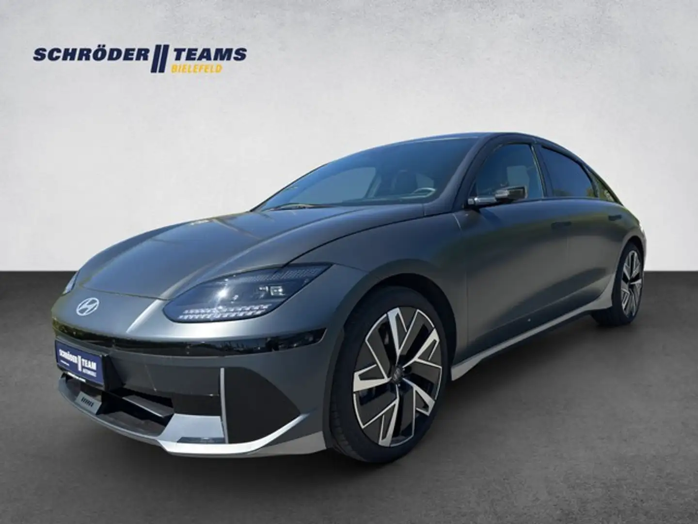 Hyundai IONIQ 6 Elektro 77,4 kWh Uniq NSCC/MATRIX/BOSE Szürke - 1