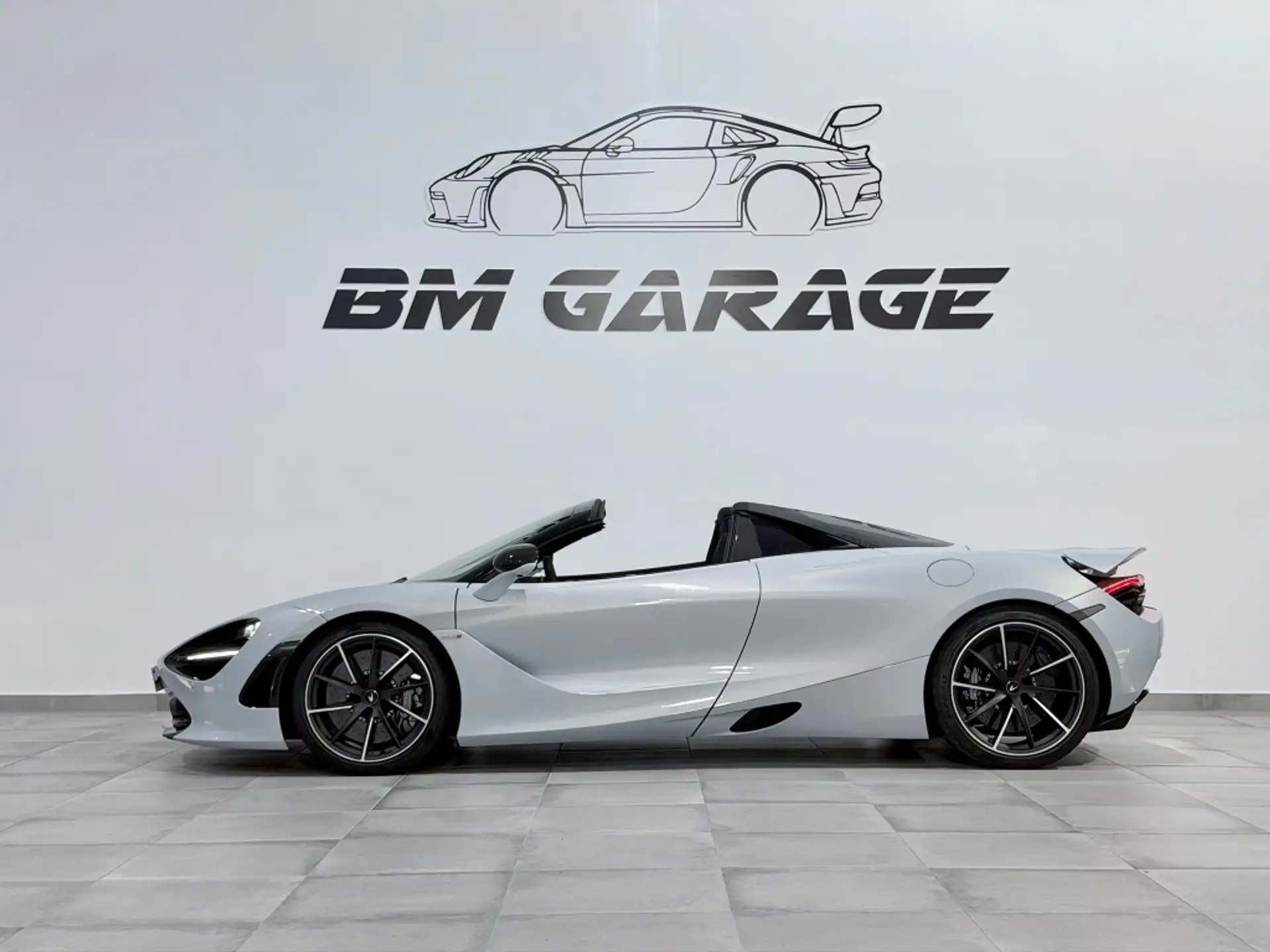 맥라렌 720S 720 Sport Spider 2023 화이트 사진 3
