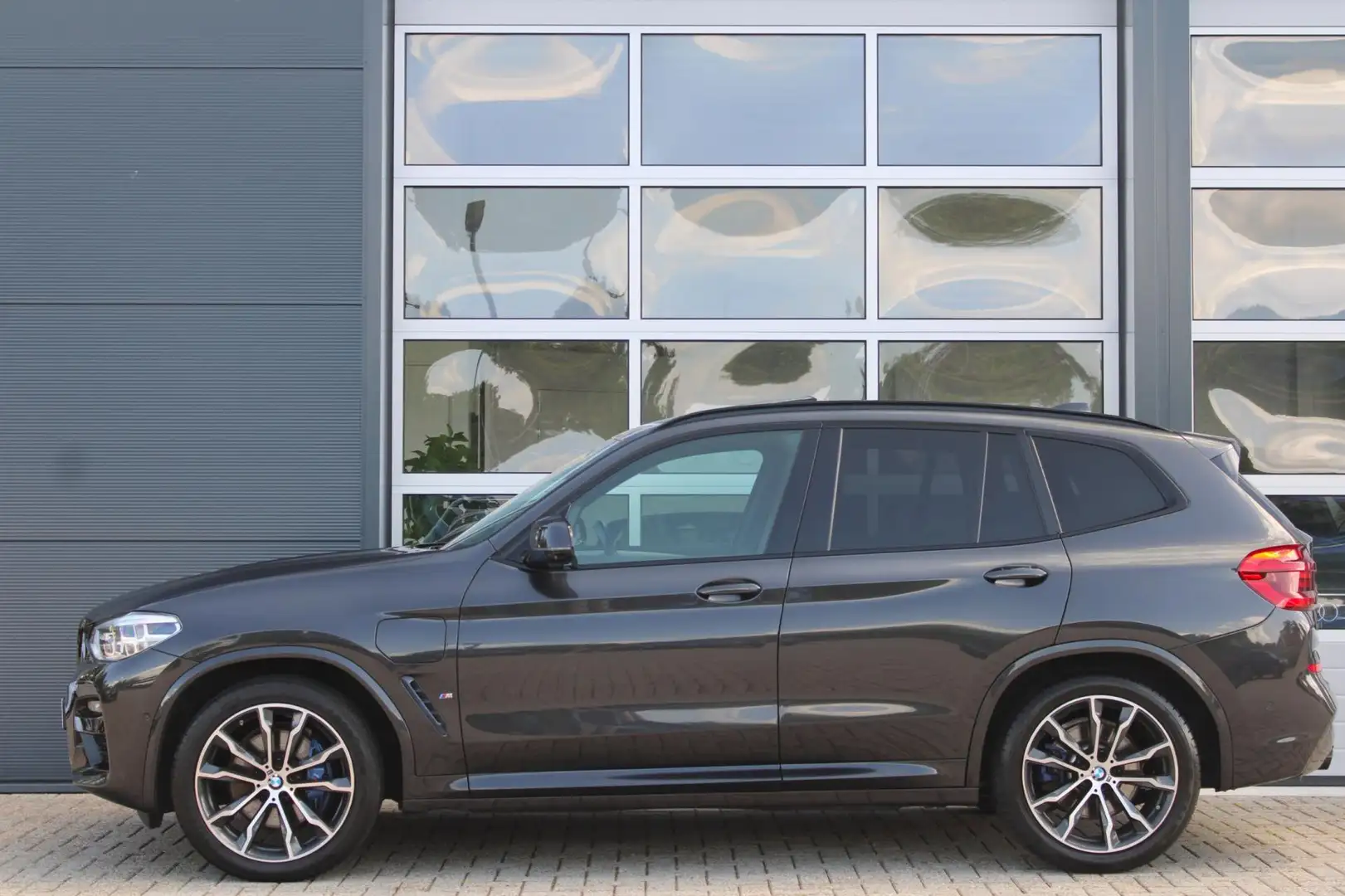 BMW X3 XDrive 30e M-Sport | Pano | ACC | 360 | Memory | H Grijs - 2
