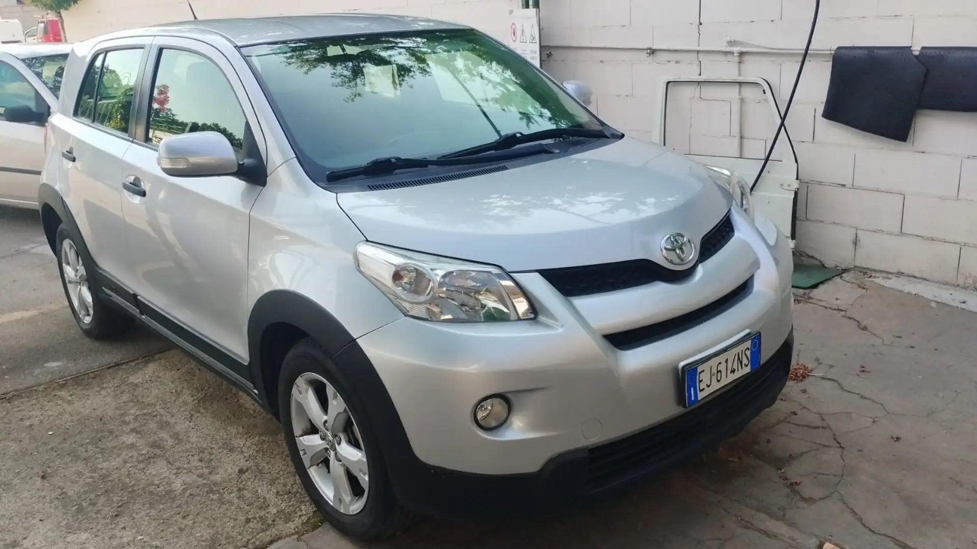 Toyota Urban Cruiser 1.4 d-4d Sol Awd - 2
