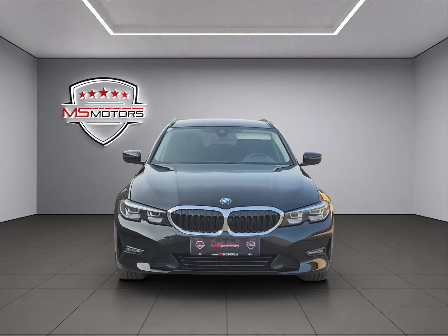 BMW 318 d Touring*1.BESITZ*RFK*NAVI*LEASING*GARANTIE* Schwarz - 2