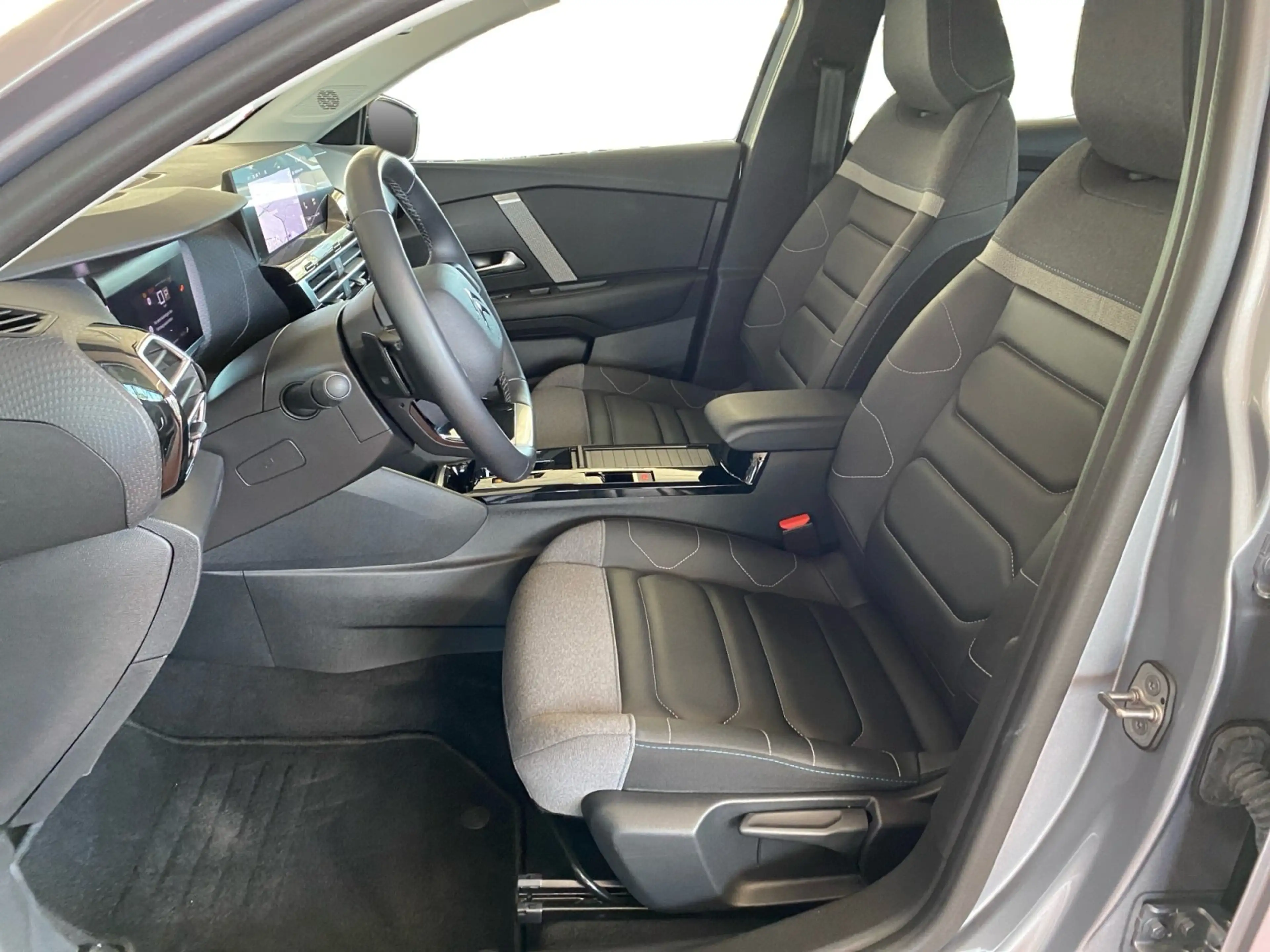 Citroen C4 X 1.2 Automatik 130 Vollausstattung, Allwette — photo 11
