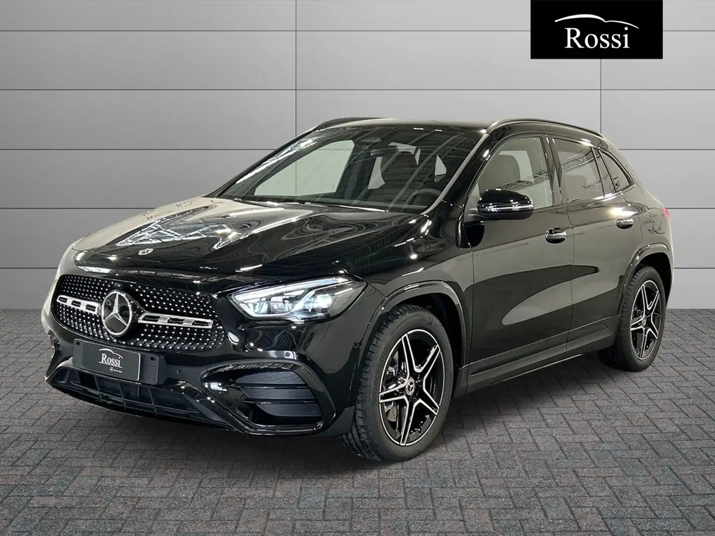 Mercedes-Benz GLA 200 d Automatic Noir - 1