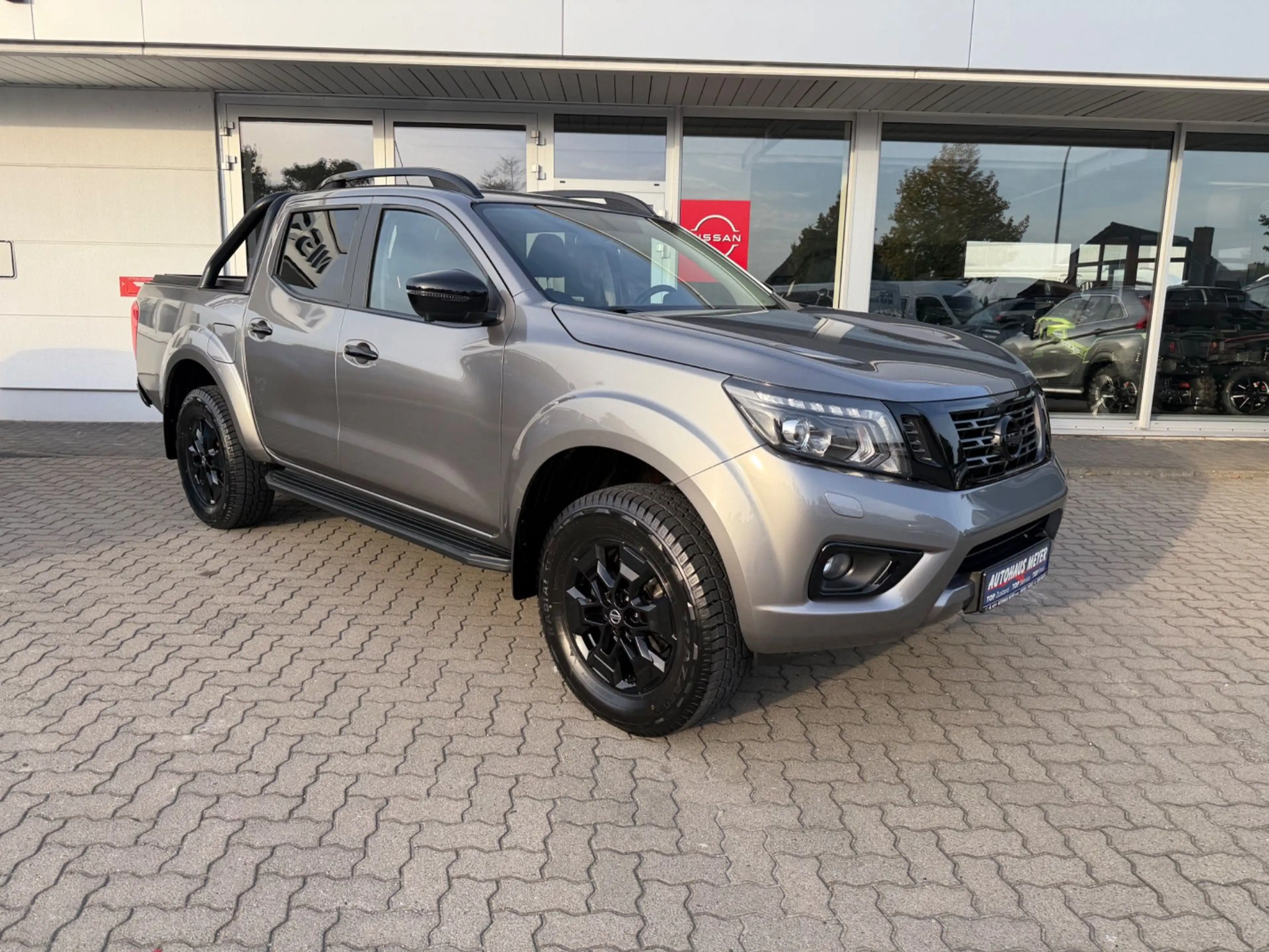 Nissan Navara N-Guard 4x4 DC Aut. wenig KM