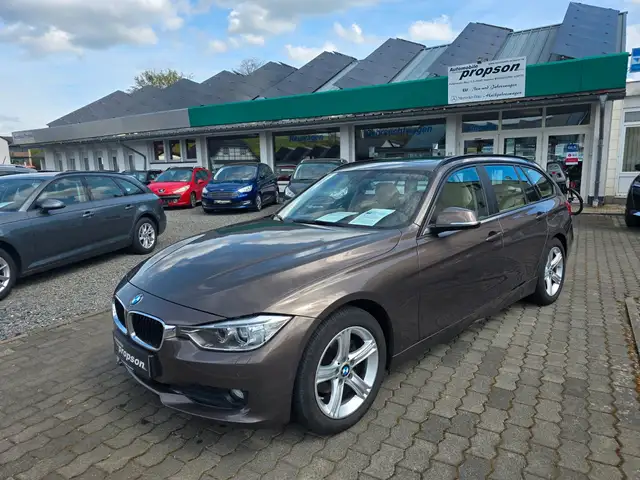BMW 316 d Touring PANO LEDER NAVI