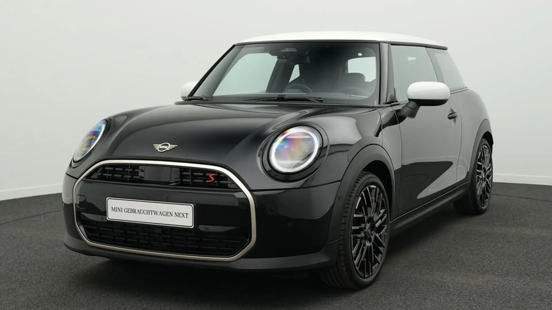 MINI Cooper S Favoured Trim Noir - 1