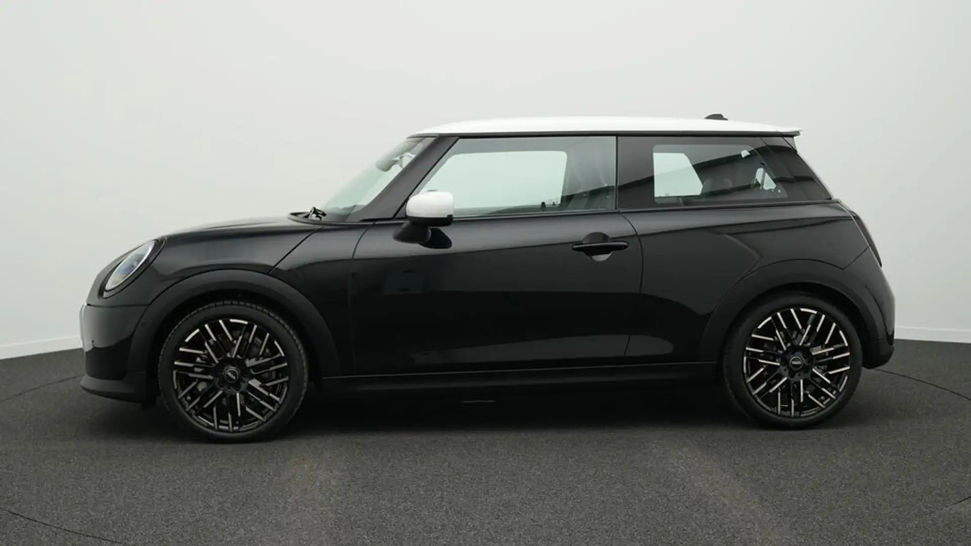 MINI Cooper S Favoured Trim Noir - 2