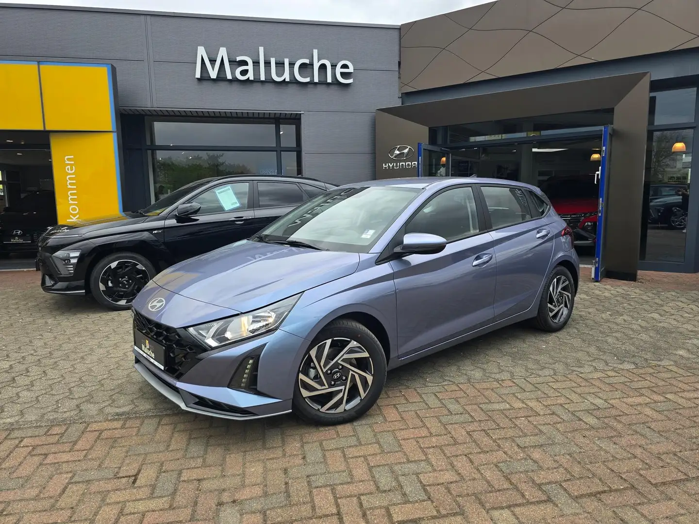 Hyundai i20 Trend 7-DCT +BOSE-Soundsystem+Navi+Kamera+ Blauw - 2