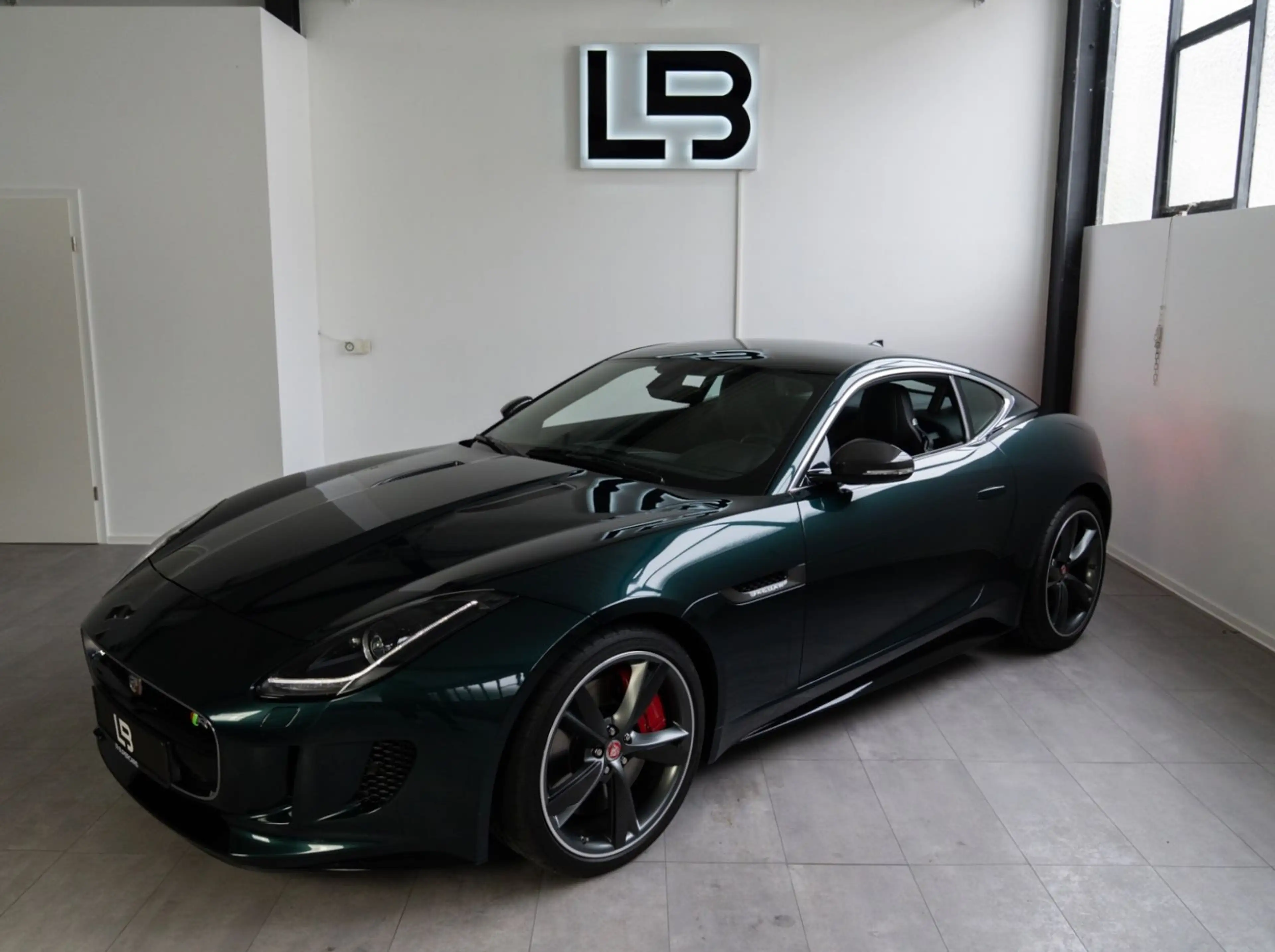 Jaguar F-Type V8 R *BritishRacingGreen*FullCarbon*Pano*