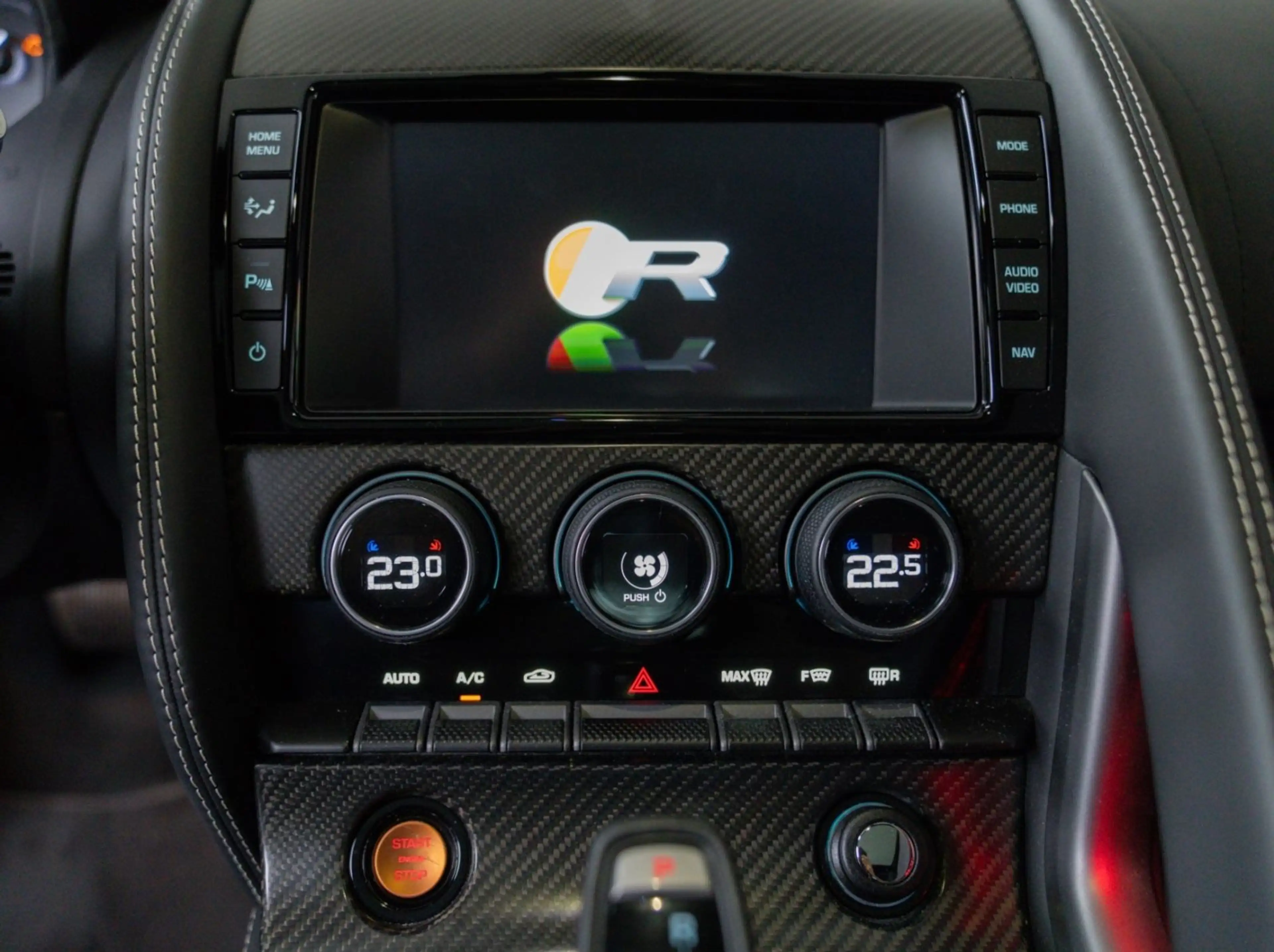 Jaguar F-Type V8 R *BritishRacingGreen*FullCarbon*Pano* — photo 15