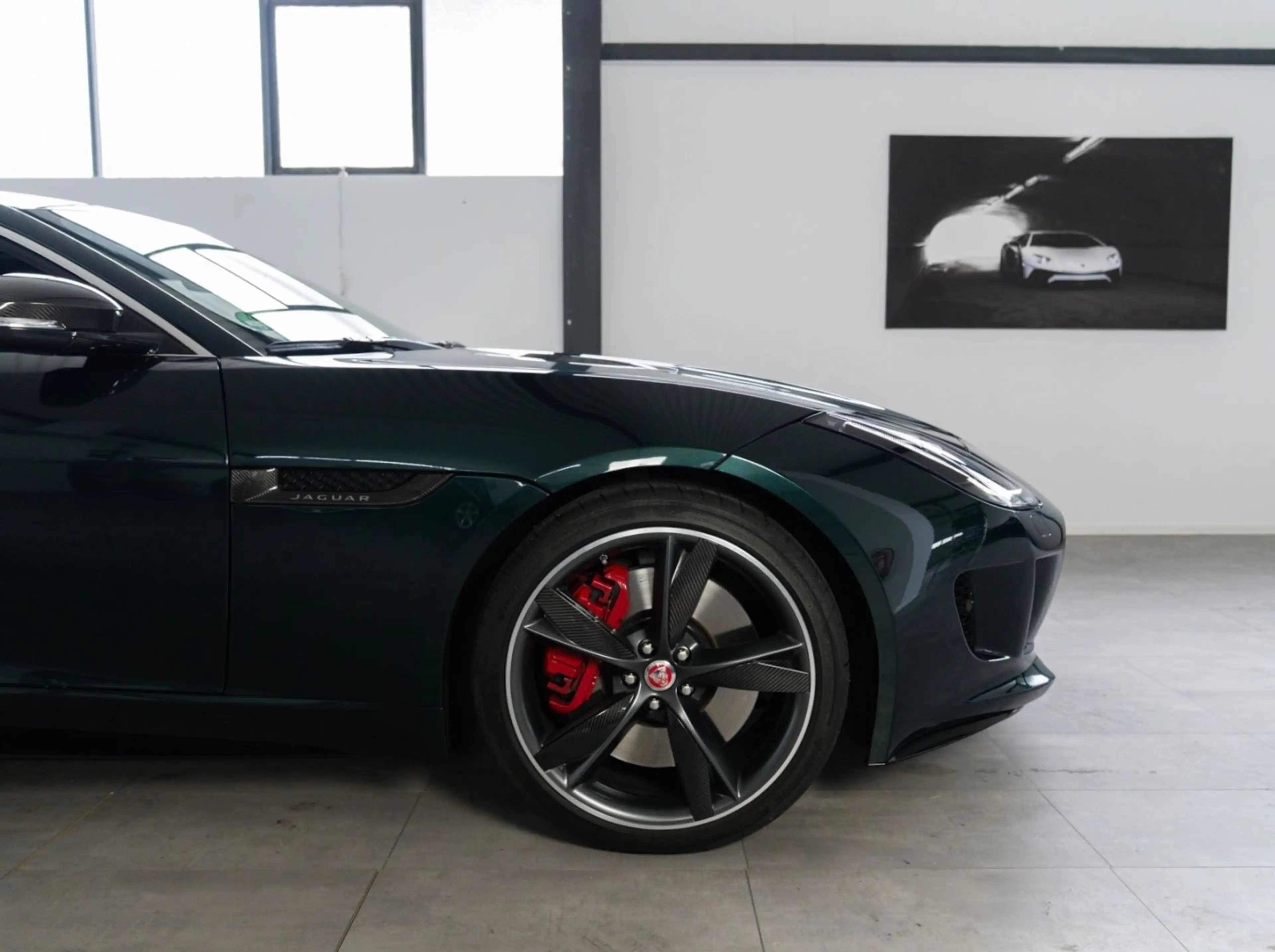 Jaguar F-Type V8 R *BritishRacingGreen*FullCarbon*Pano* — photo 3