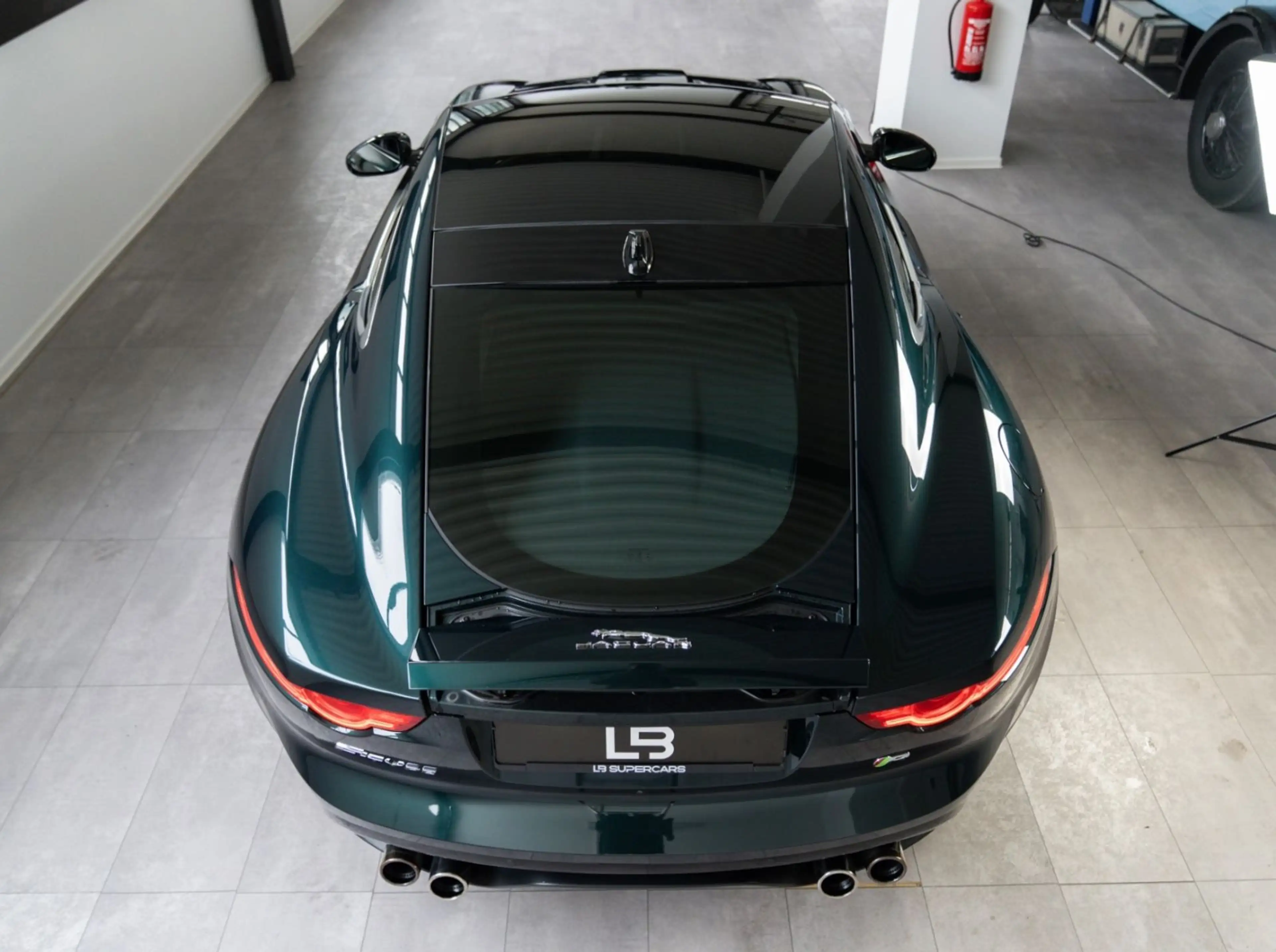 Jaguar F-Type V8 R *BritishRacingGreen*FullCarbon*Pano* — photo 9
