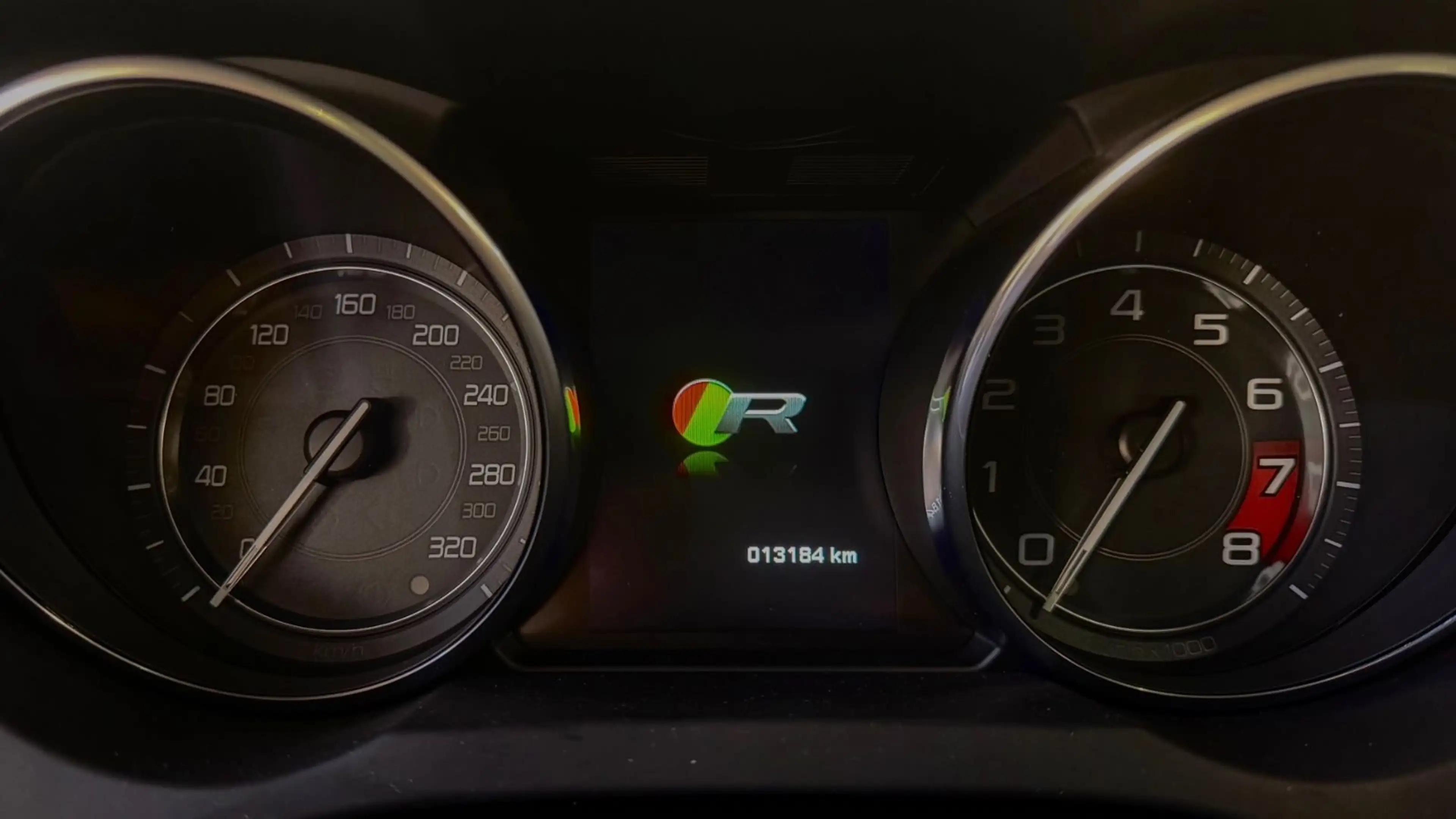 Jaguar F-Type V8 R *BritishRacingGreen*FullCarbon*Pano* — photo 13