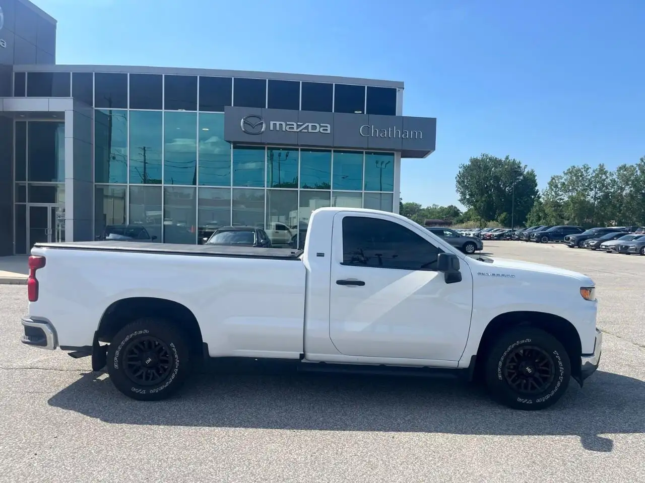 Chevrolet Silverado 1500 photo Chevrolet Silverado 1500