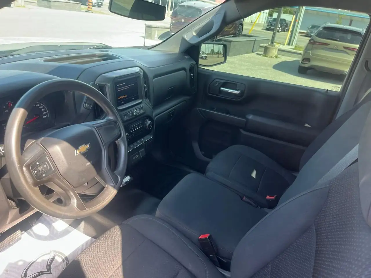 Chevrolet Silverado 1500 photo Chevrolet Silverado 1500