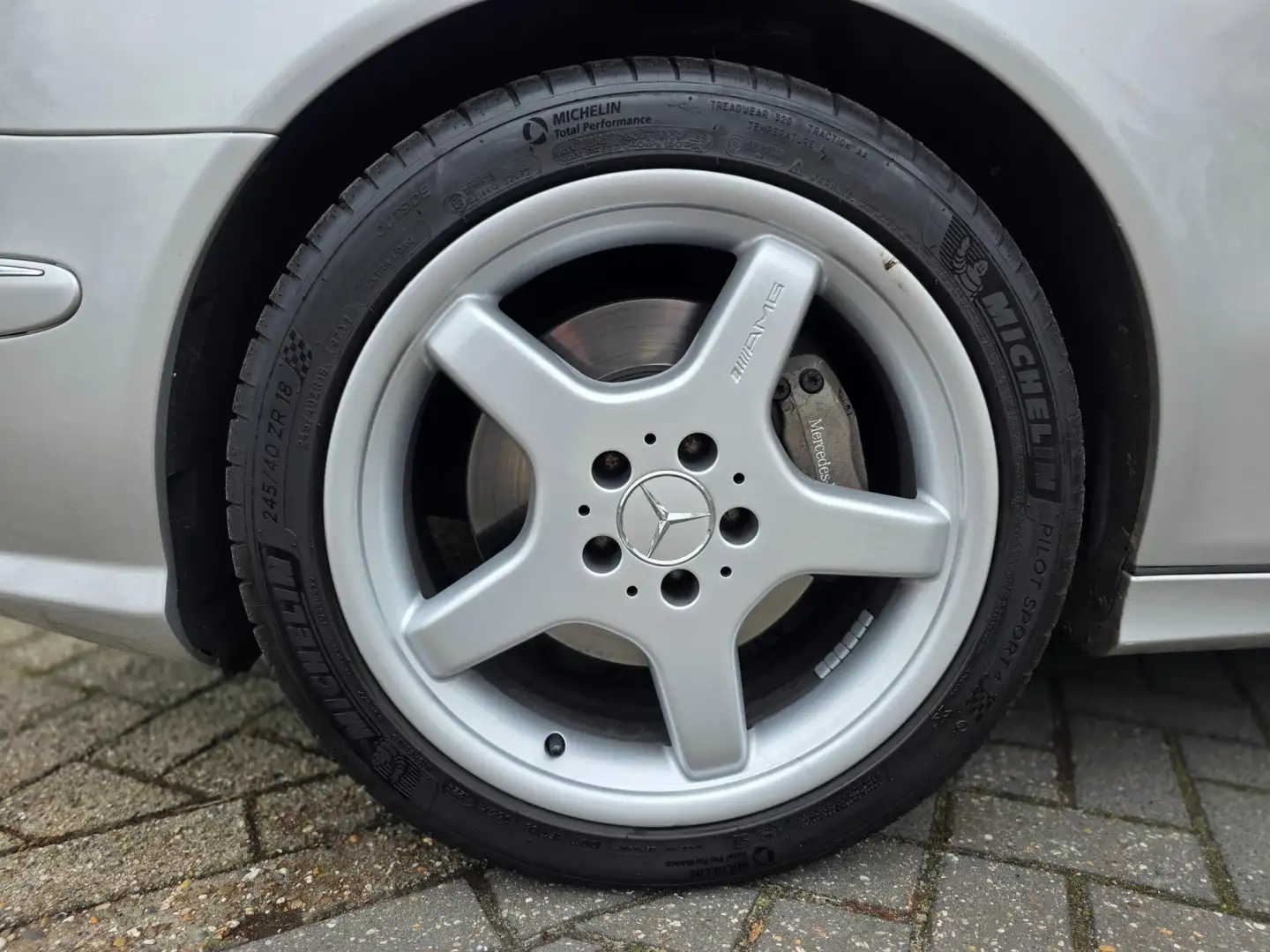 Mercedes-Benz E 500 advantgarde |AMG|Youngtimer|2de eigenaar| Grau - 2