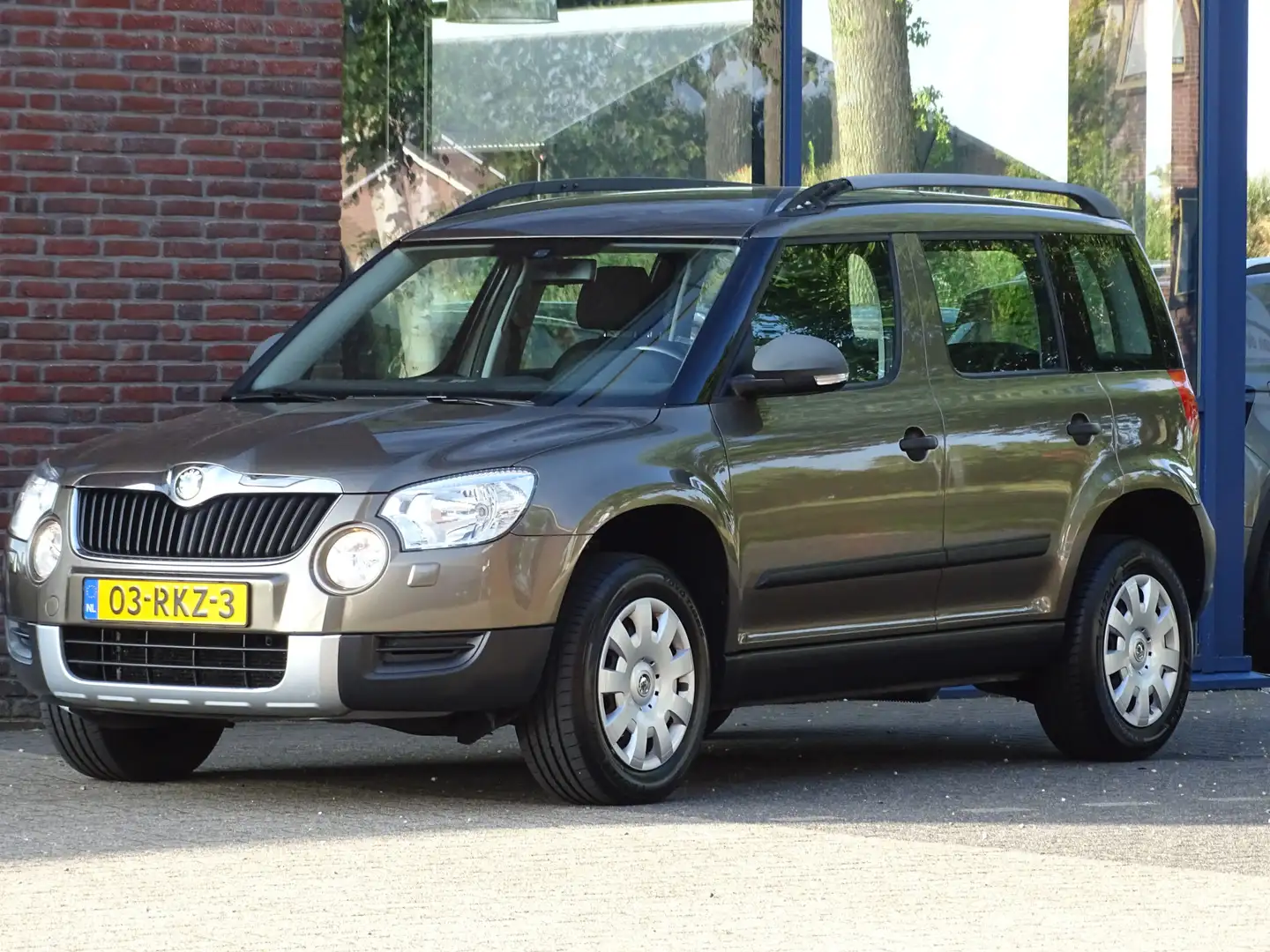 Skoda Yeti 1.2 TSI Comfort TREKHAAK Brun - 1