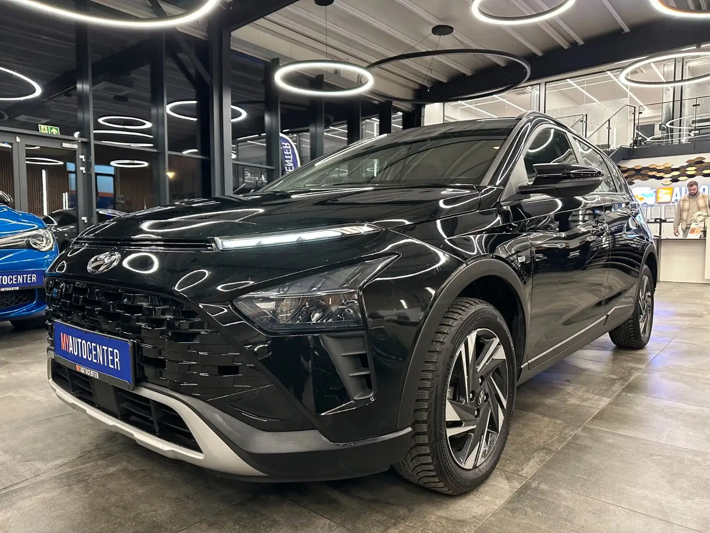 Hyundai BAYON Bayon Trend Mild-Hybrid 2WD *1.HAND*19%MW* crna - 2