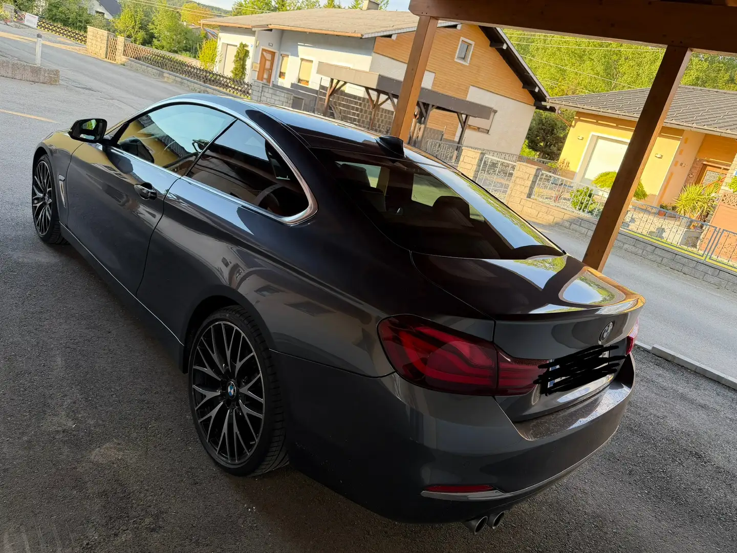 BMW 420 420d Coupe Luxury Line Aut. Luxury Line Grau - 2