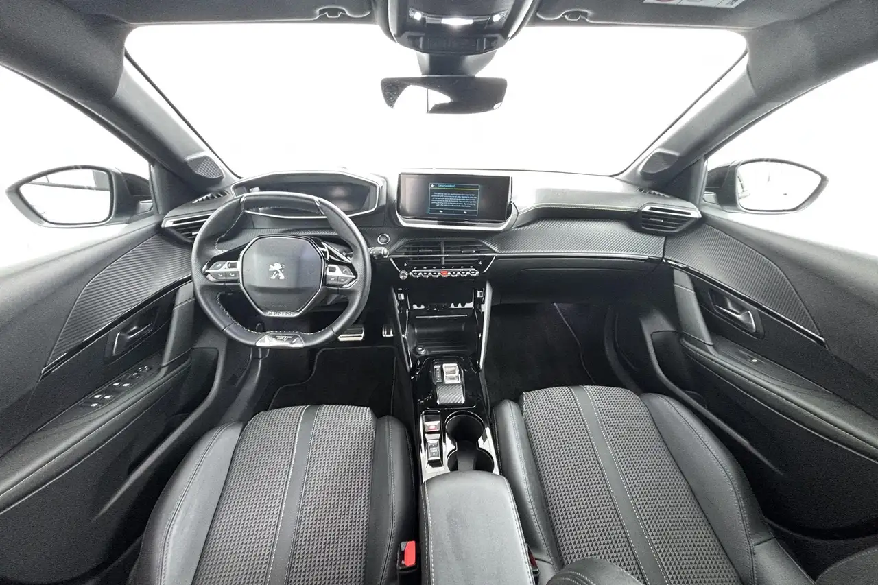 Peugeot E-208 EV GT 350 50 kWh Elektrische power met een sportie, миниатюра 2