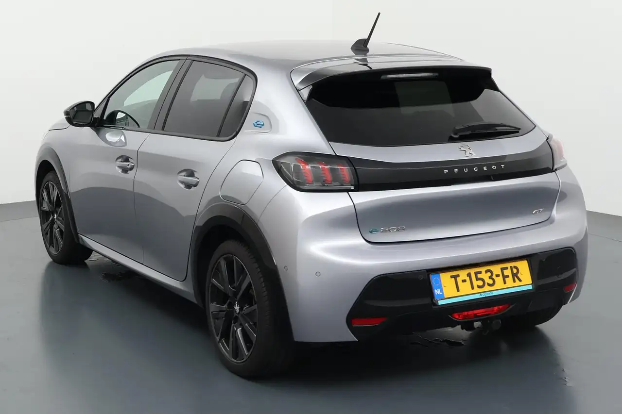 Peugeot E-208 EV GT 350 50 kWh Elektrische power met een sportie, миниатюра 8
