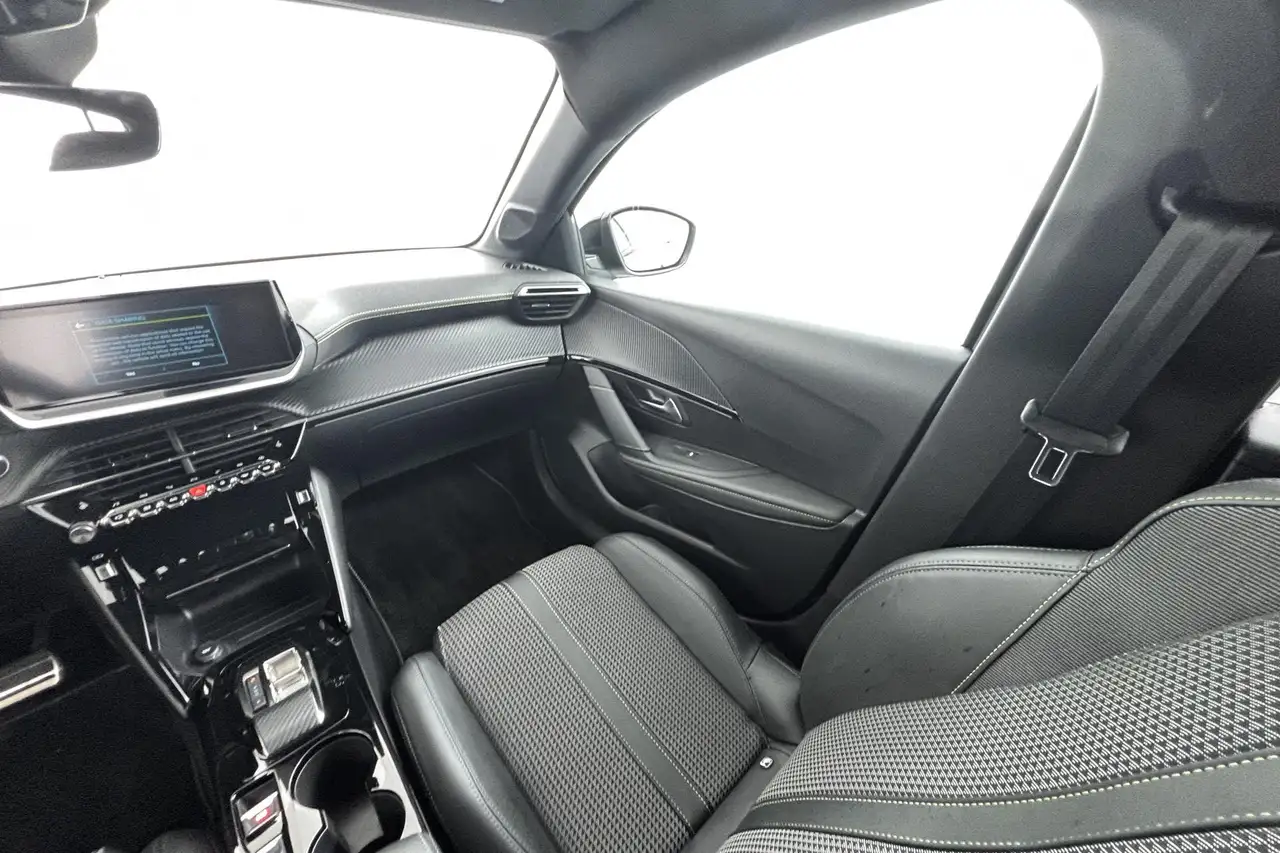 Peugeot E-208 EV GT 350 50 kWh Elektrische power met een sportie, миниатюра 24