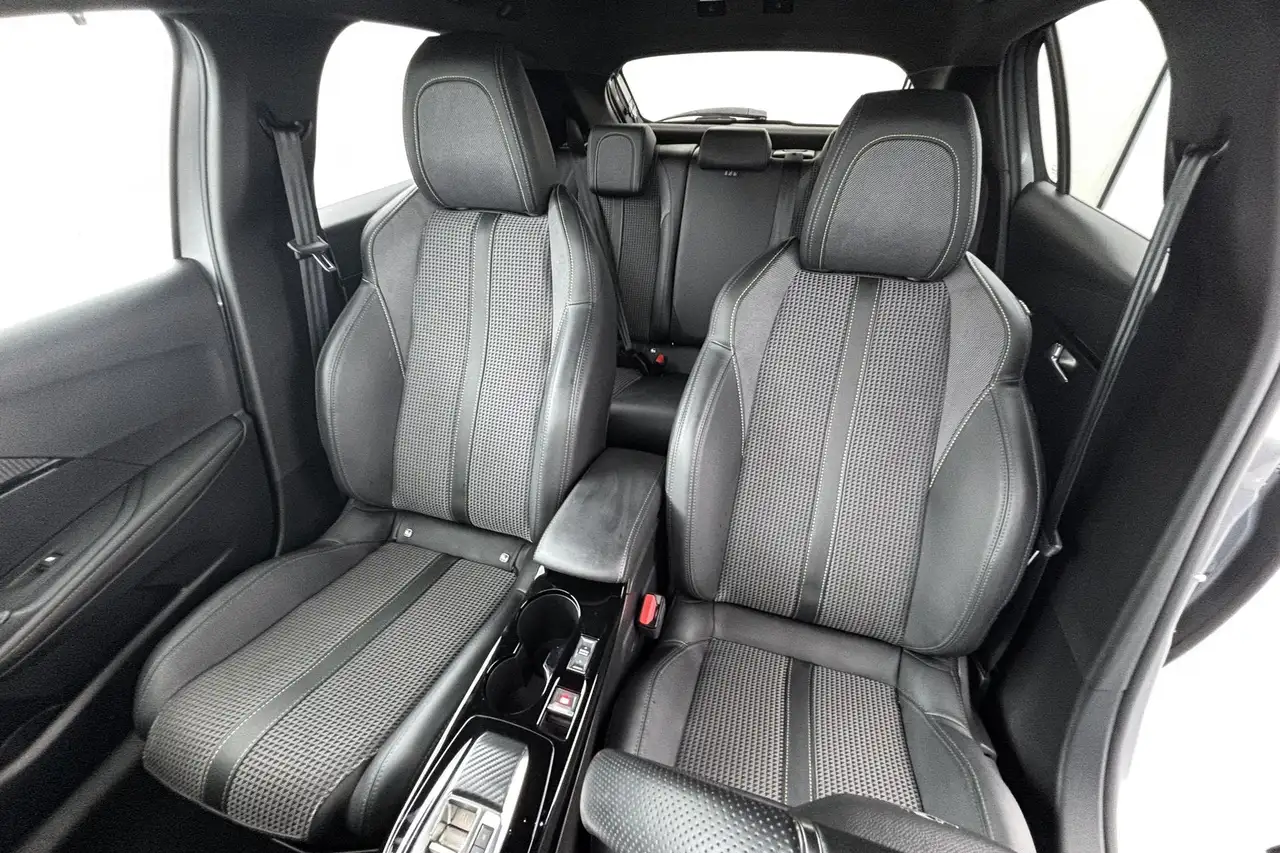 Peugeot E-208 EV GT 350 50 kWh Elektrische power met een sportie, миниатюра 20