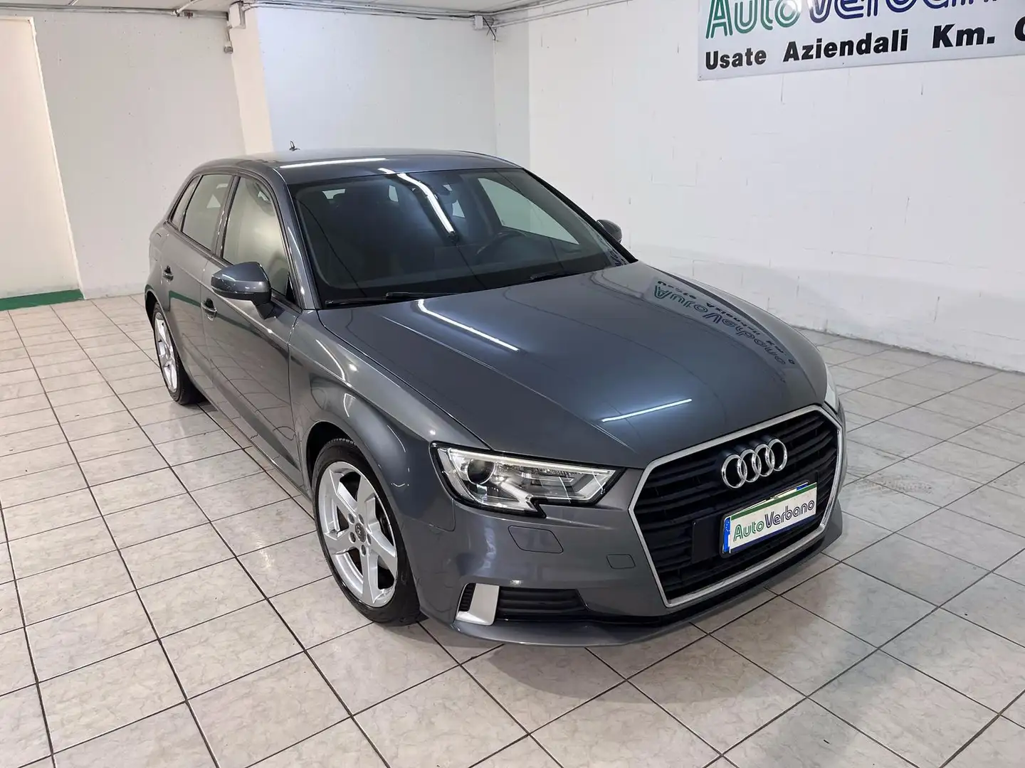 Audi A3 Sportback 2.0 tdi Attraction 150cv s-tronic E6 Grigio - 1