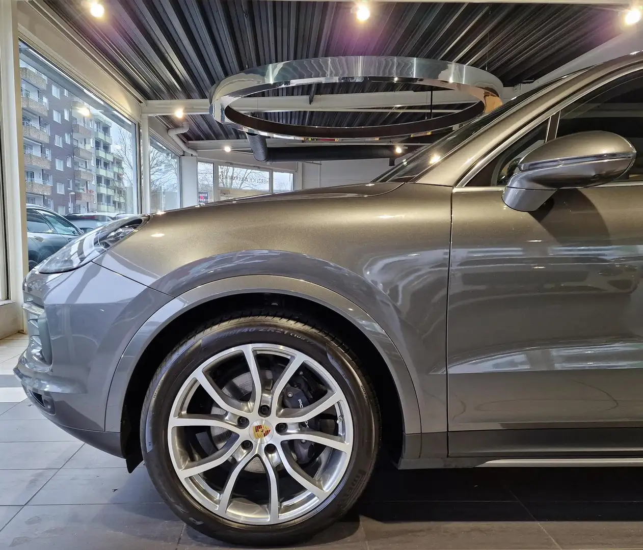 Porsche Cayenne *Pano*HuD*StHzg*Chrono*Massage*Max.Voll* Gri - 2