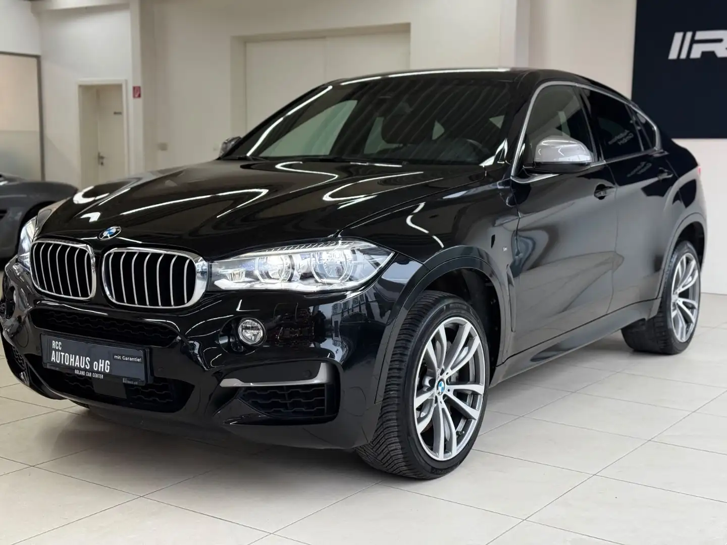 BMW X6 M50d AHK H&K TV HUD Kamera STHZ Memory Schwarz - 1